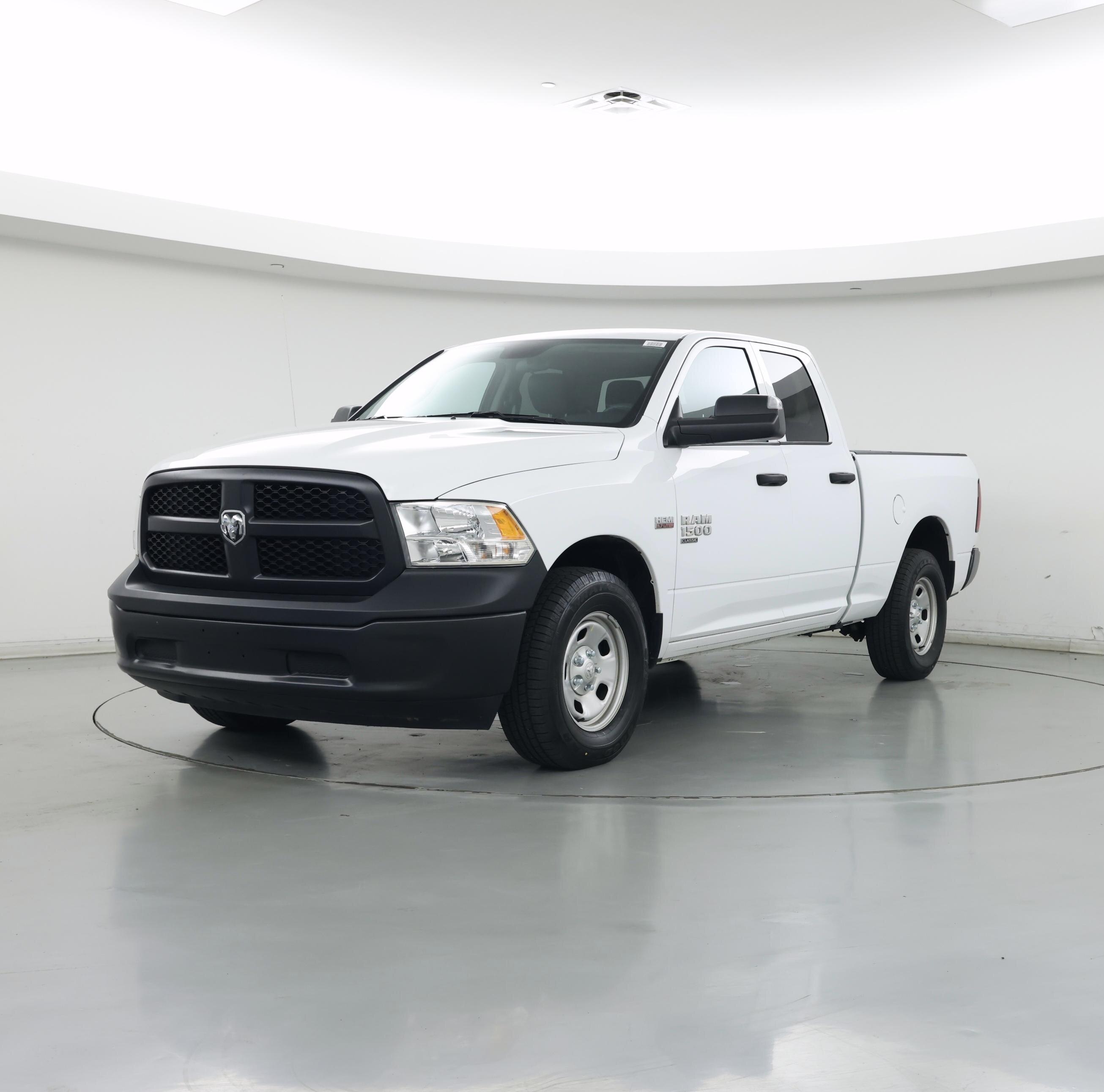 Thumbnail: 2024 RAM 1500 Classic - 4