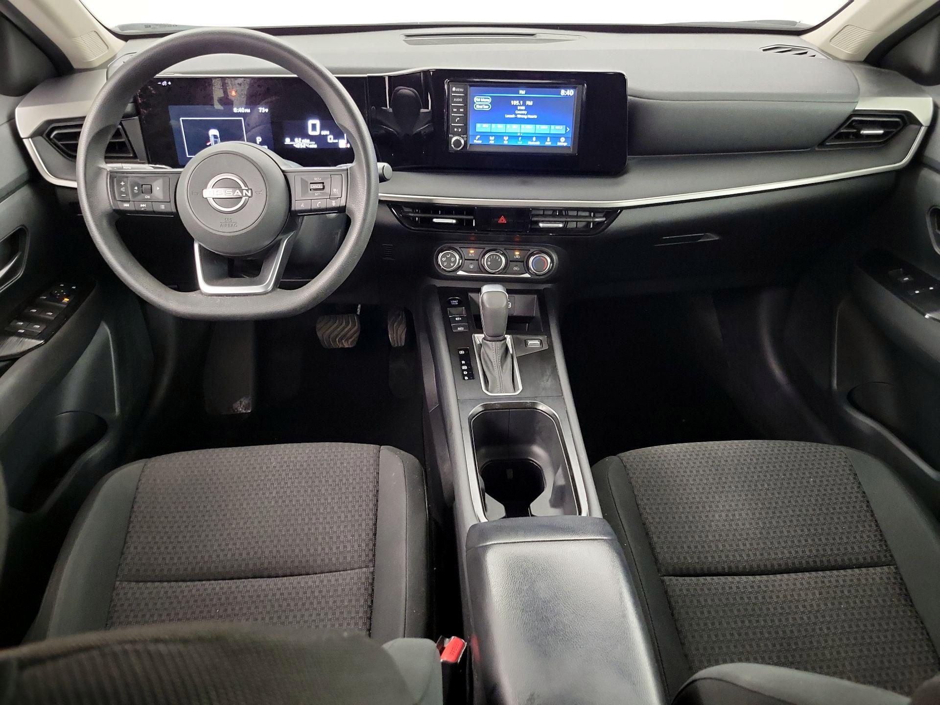 Thumbnail: 2025 Nissan Kicks - 9