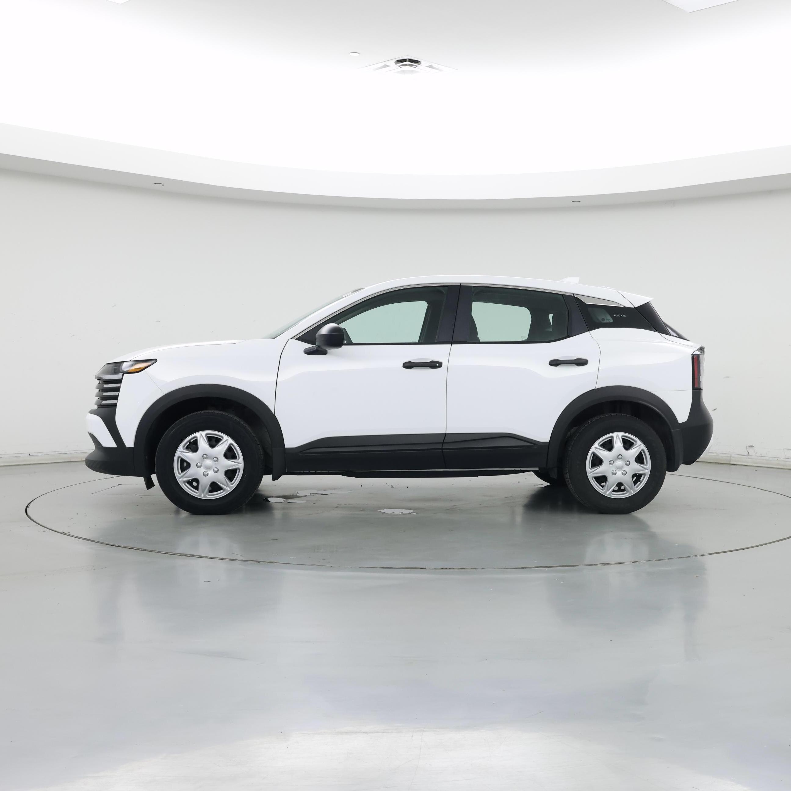 Thumbnail: 2025 Nissan Kicks - 3