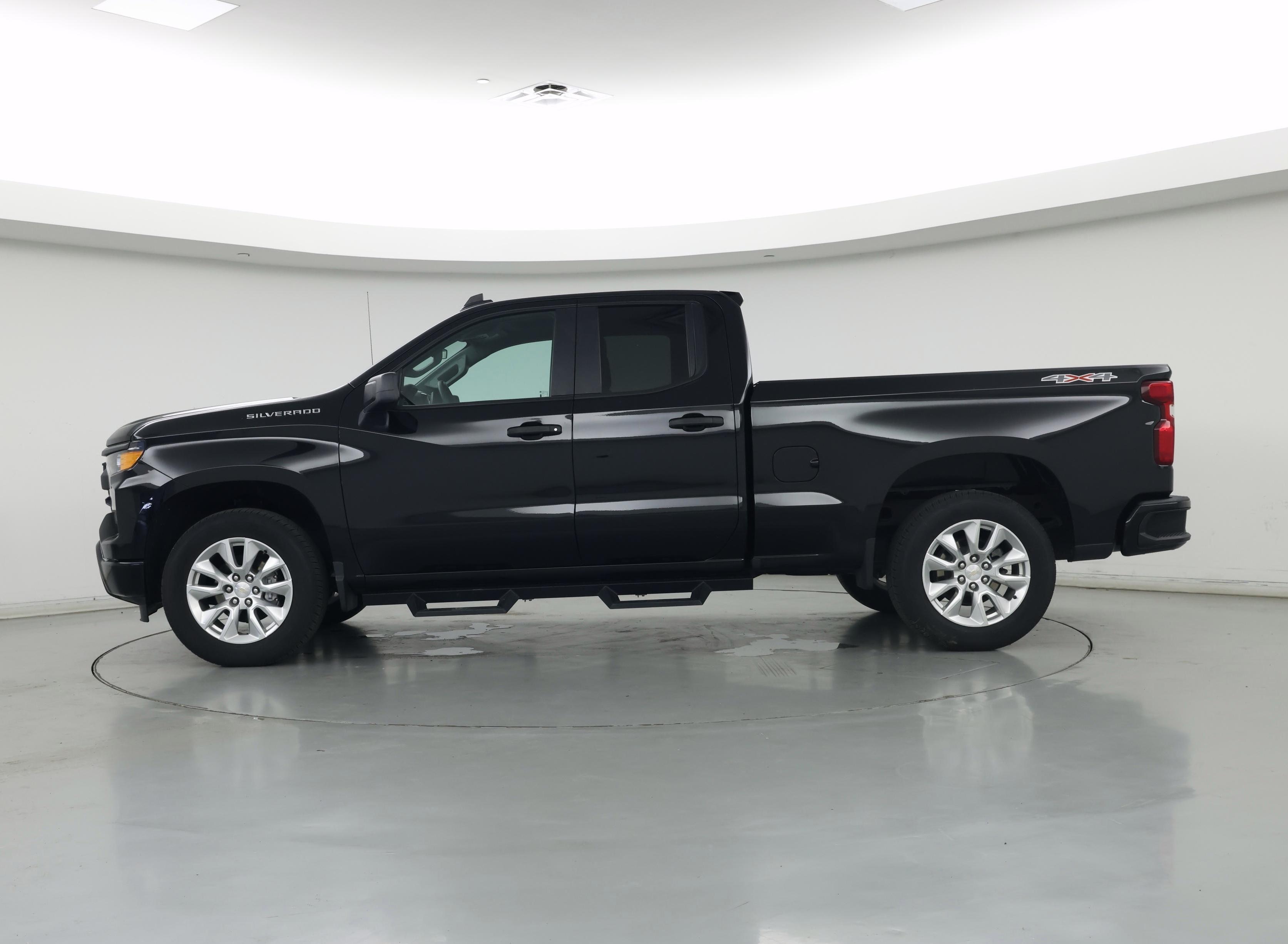Thumbnail: 2024 Chevrolet Silverado 1500 - 3
