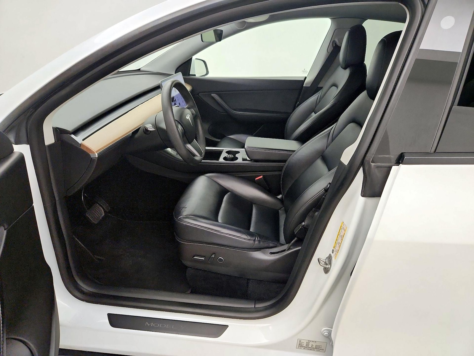 2021 Tesla Model Y Long Range - Photo 12