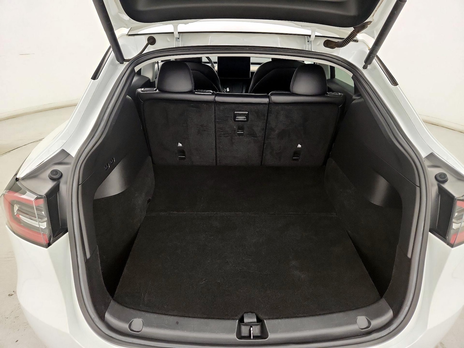 2021 Tesla Model Y Long Range - Photo 21