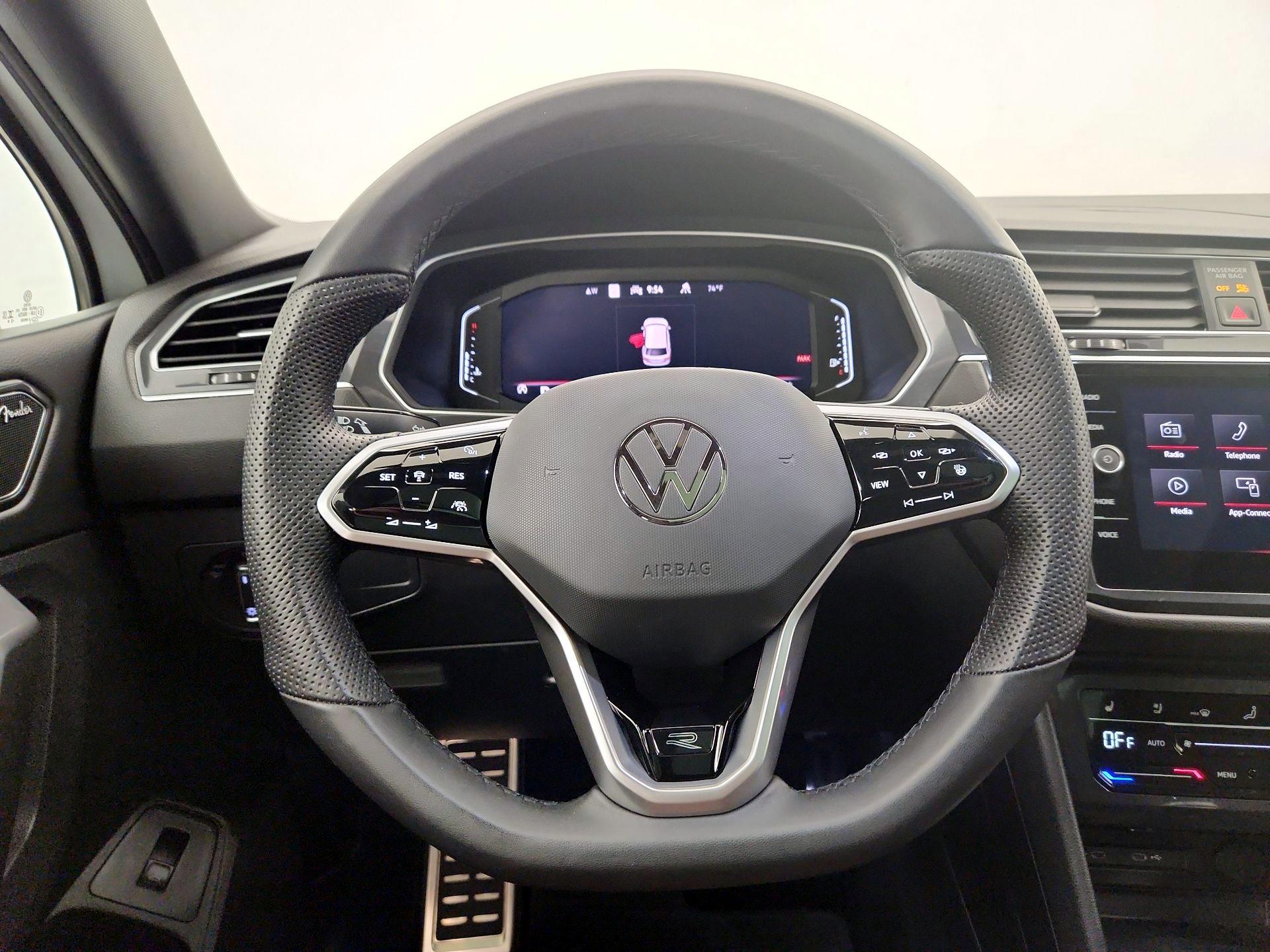 Thumbnail: 2024 Volkswagen Tiguan - 10
