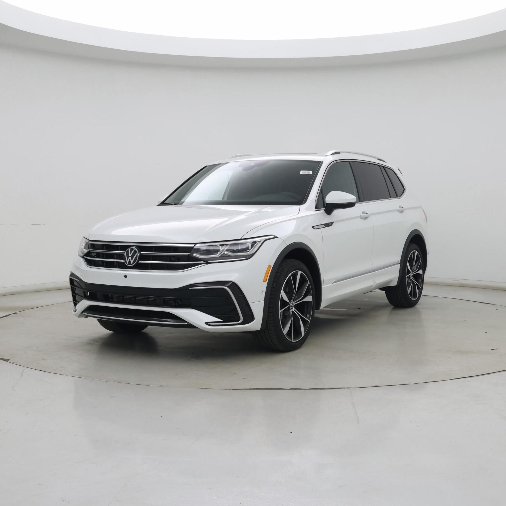 Thumbnail: 2024 Volkswagen Tiguan - 4