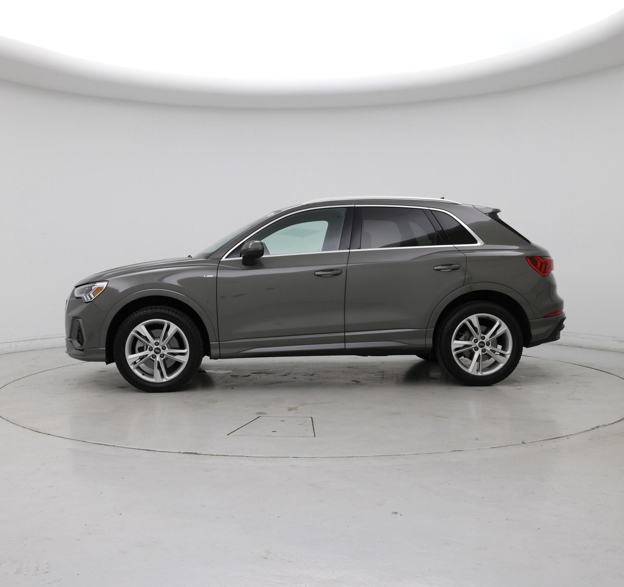 Thumbnail: 2023 Audi Q3 - 3