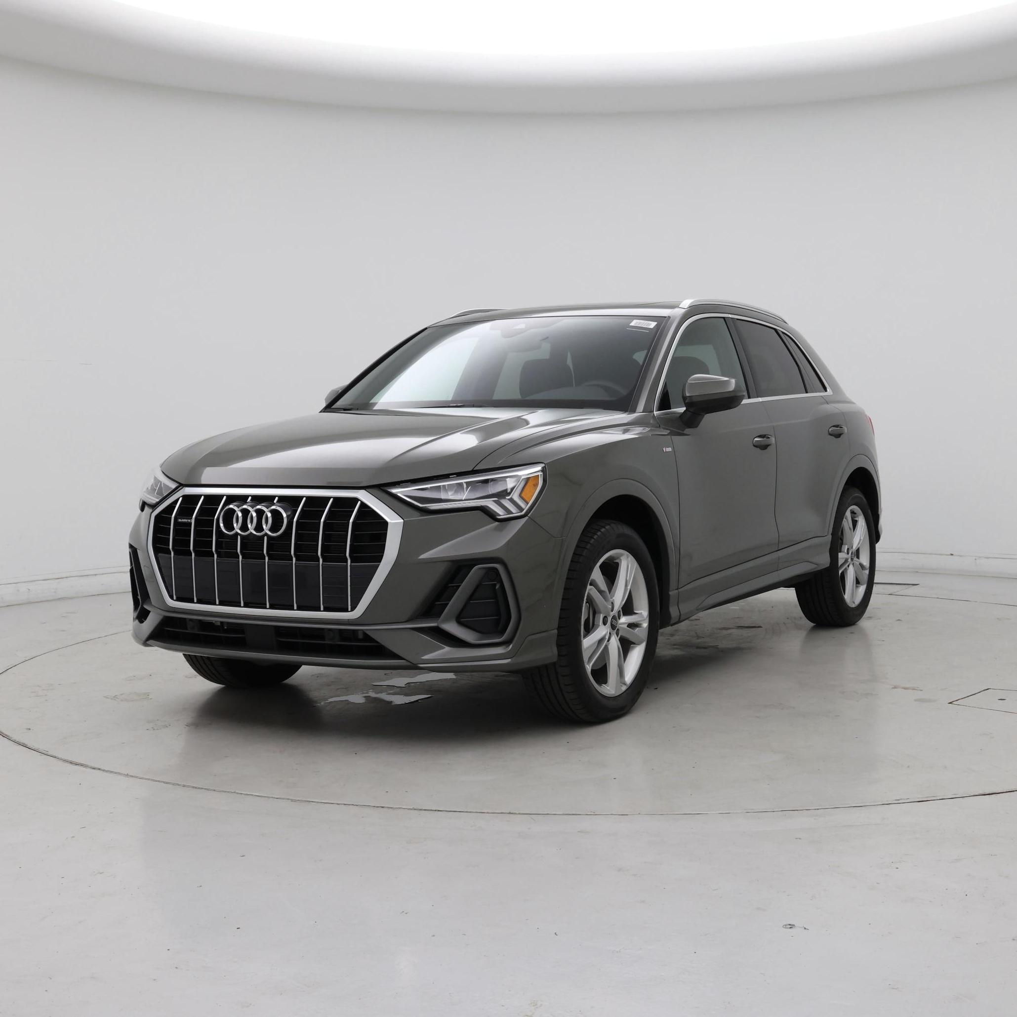 Thumbnail: 2023 Audi Q3 - 4