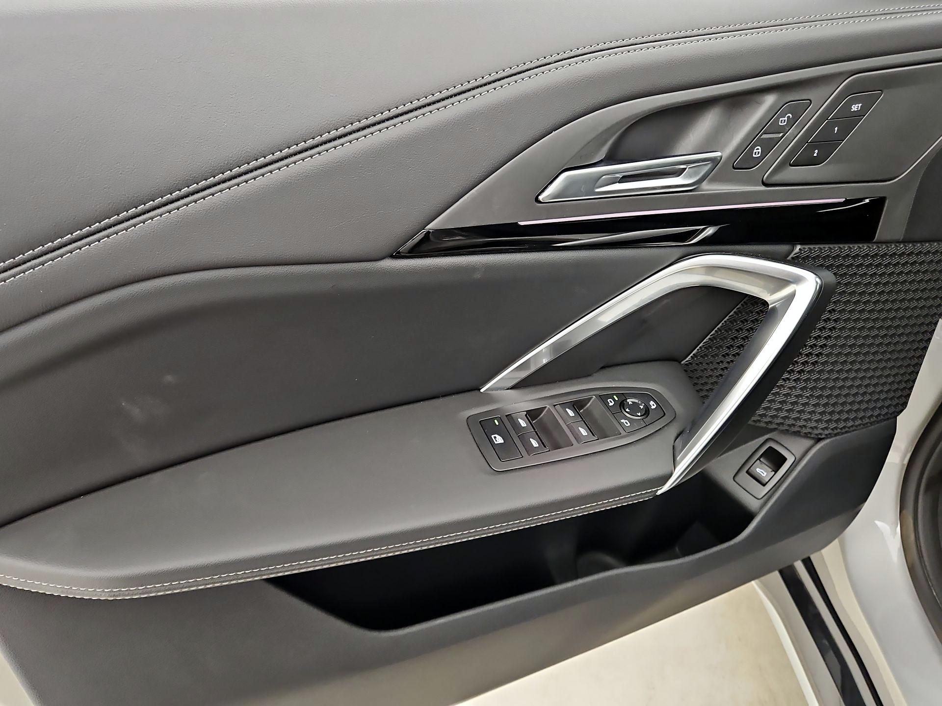 Thumbnail: 2025 BMW X1 - 12
