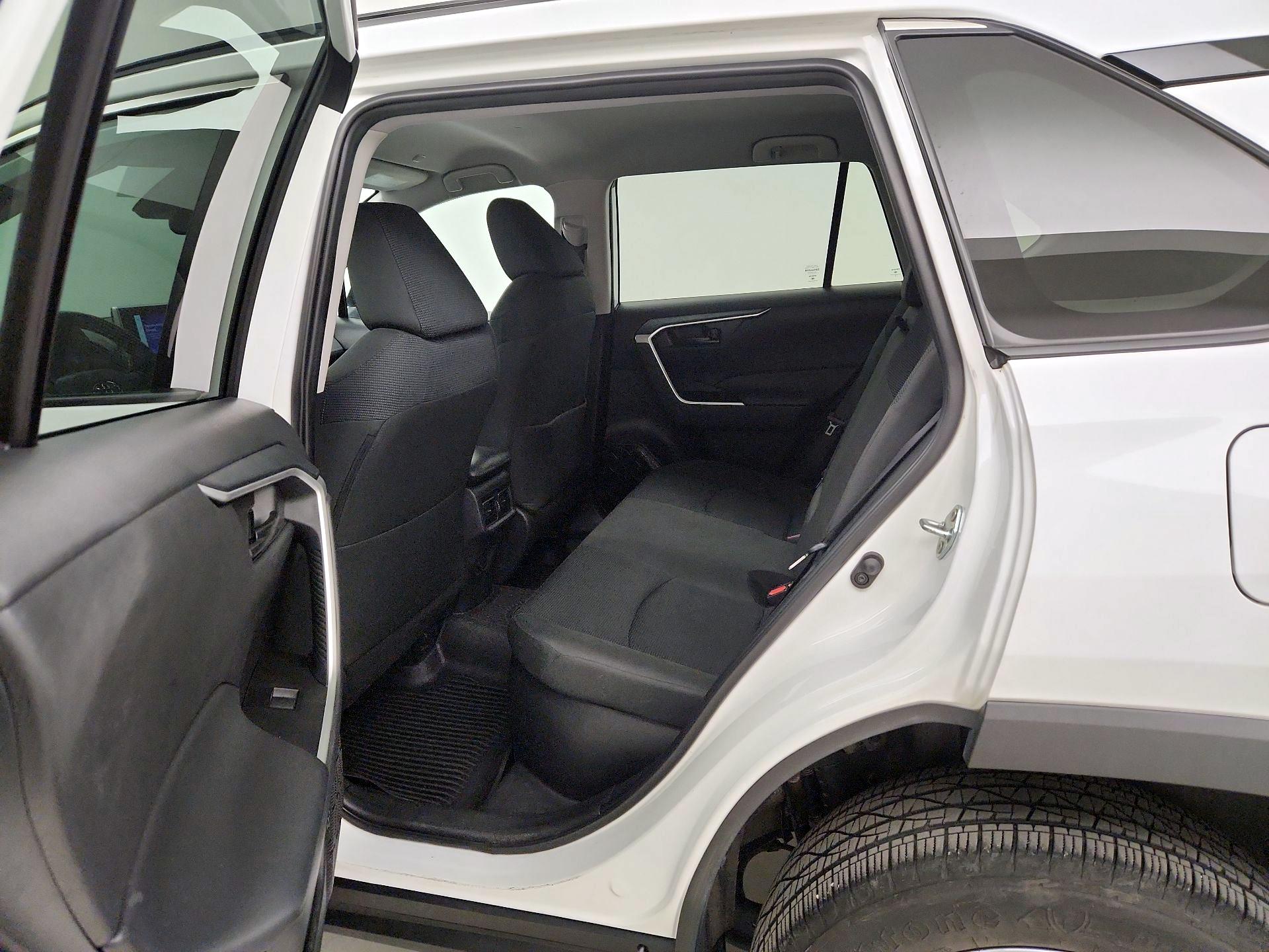 Thumbnail: 2024 Toyota RAV4 - 19