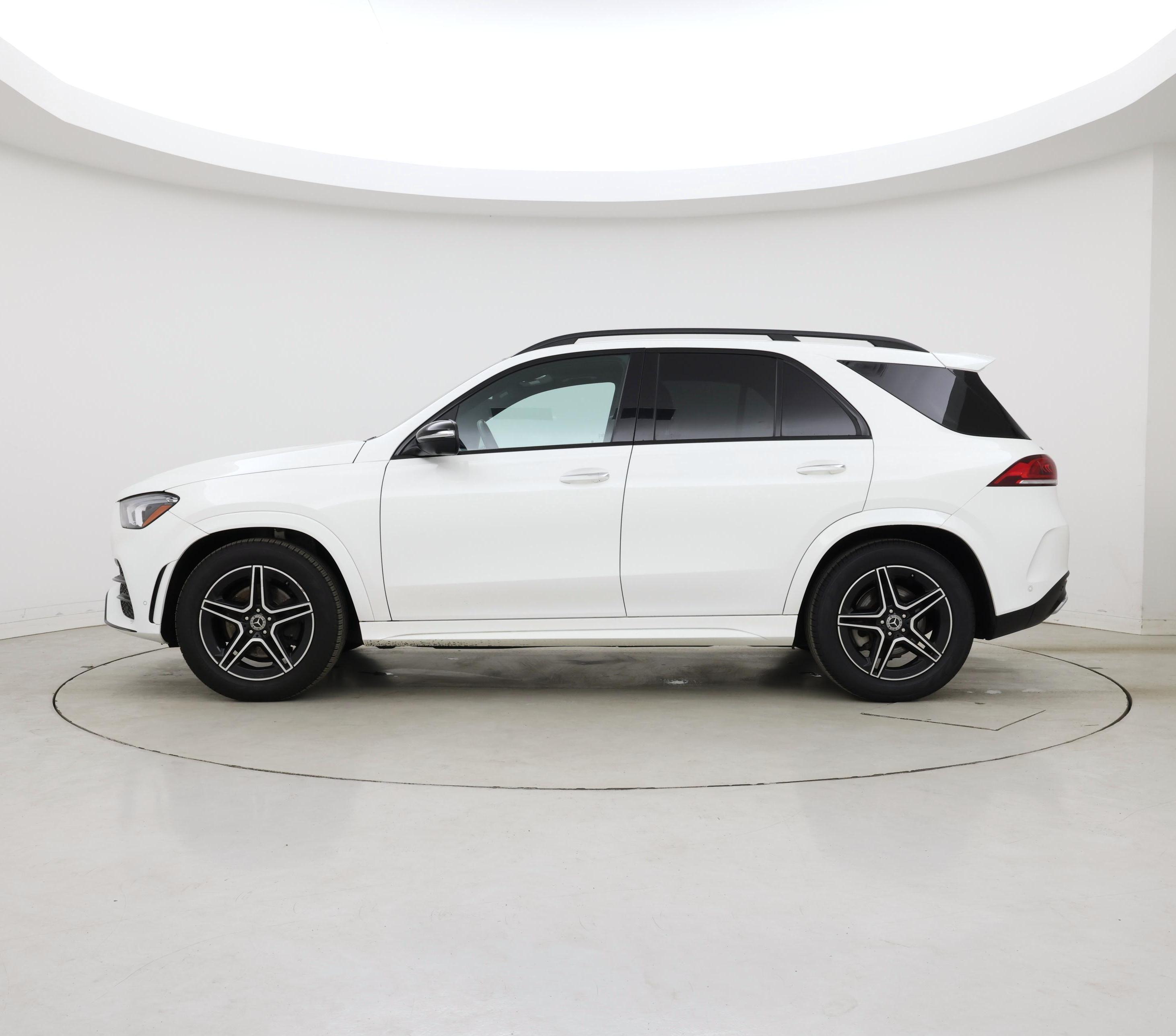 Thumbnail: 2020 Mercedes-Benz GLE - 3