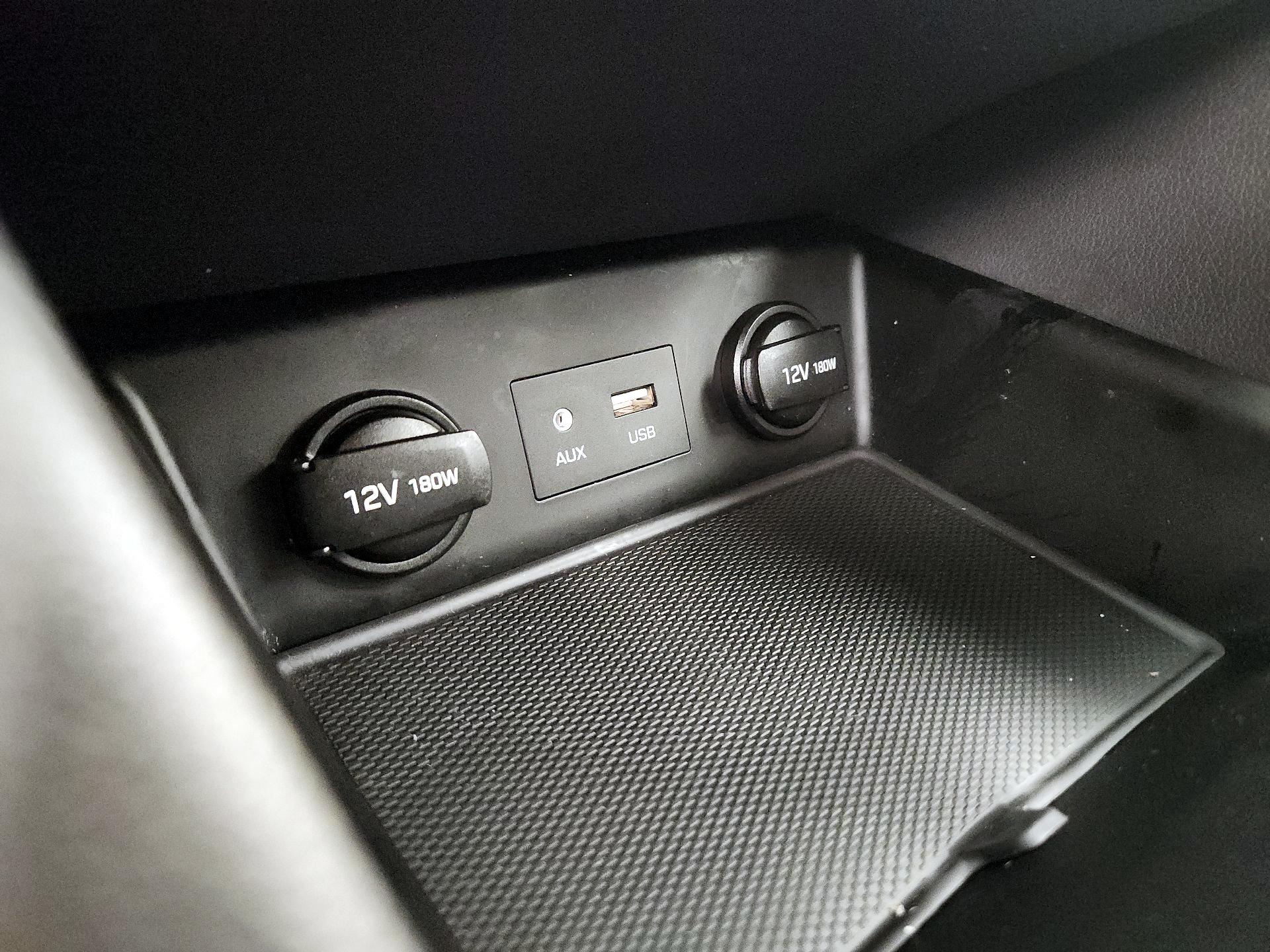 Thumbnail: 2018 Hyundai Ioniq - 17