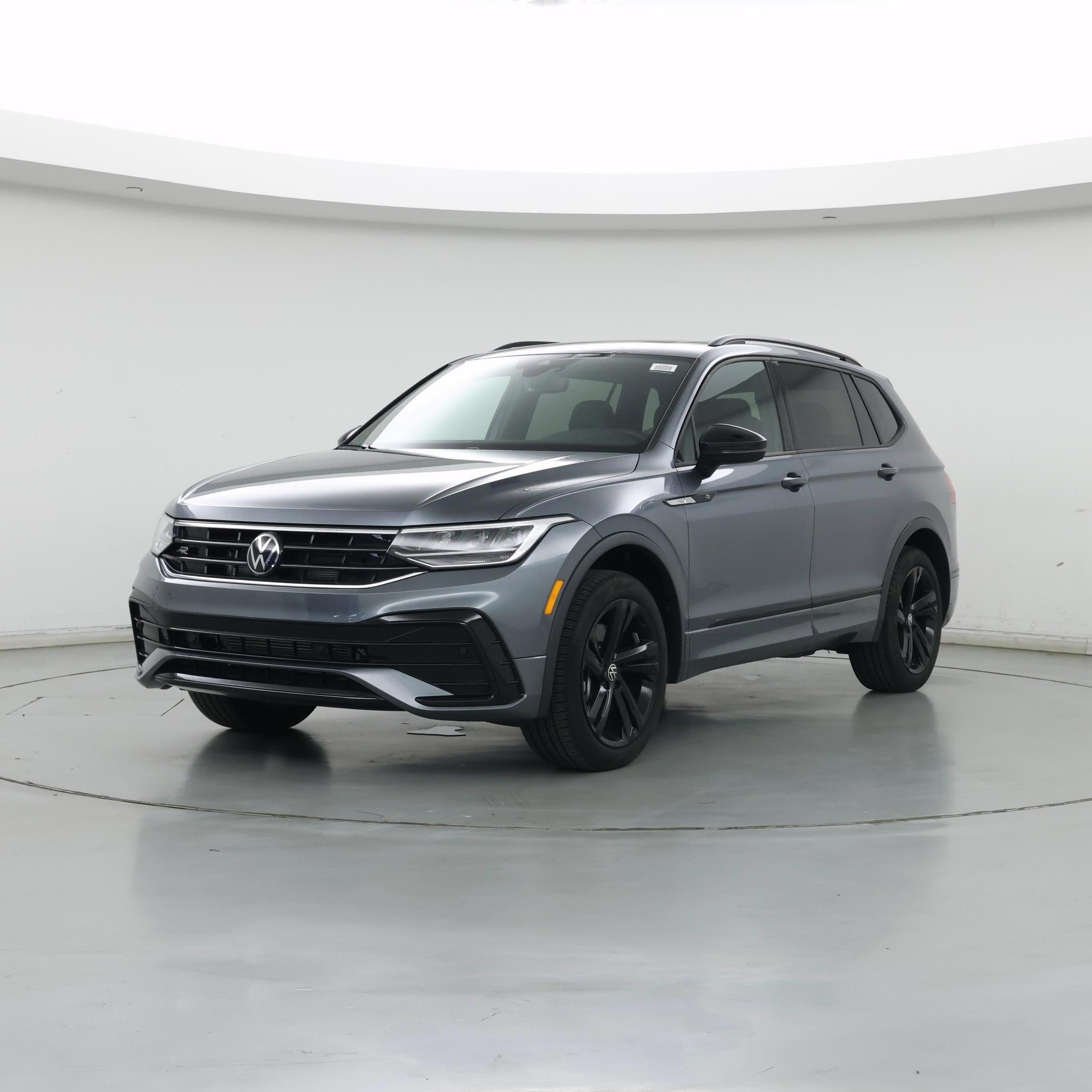 Thumbnail: 2024 Volkswagen Tiguan - 4