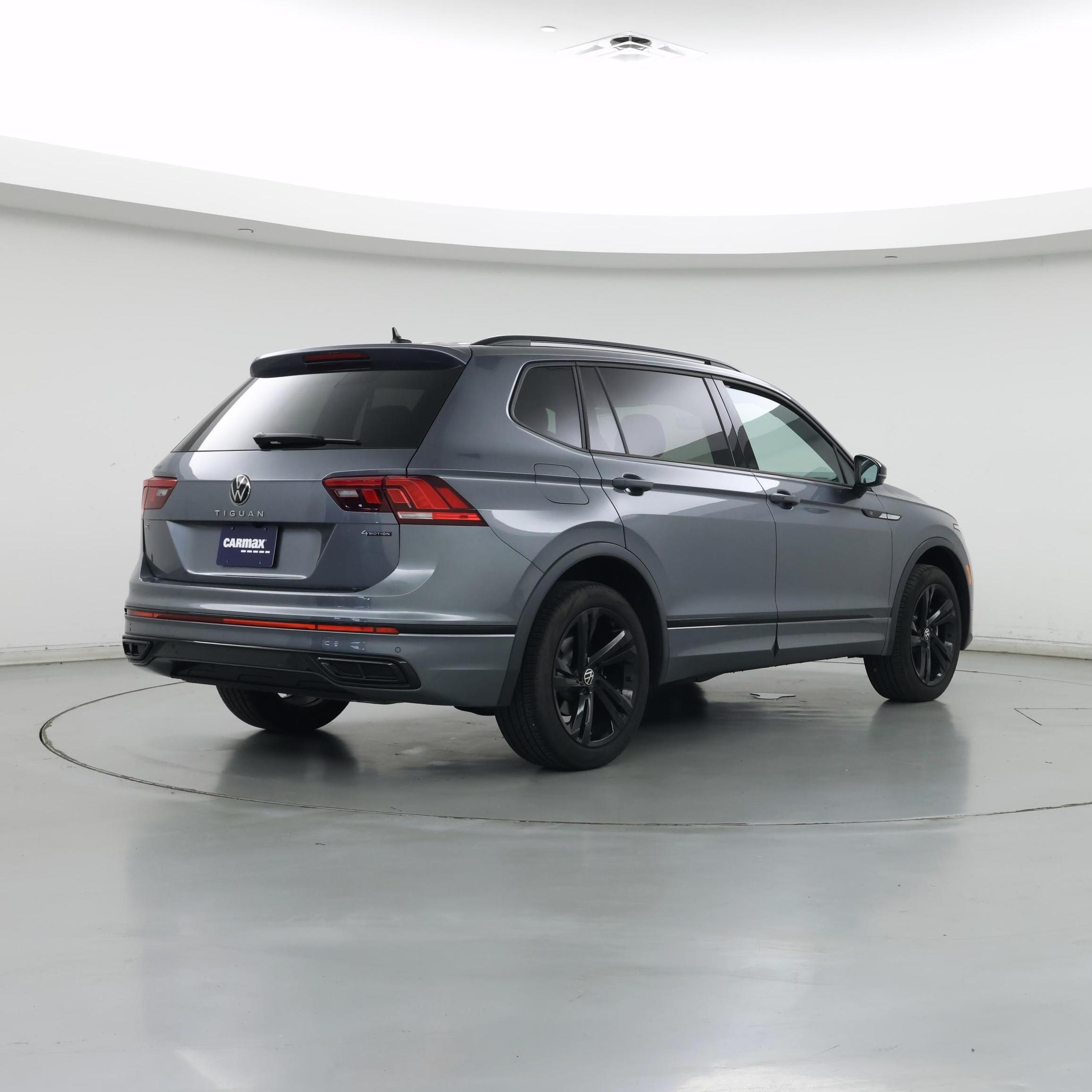 Thumbnail: 2024 Volkswagen Tiguan - 8