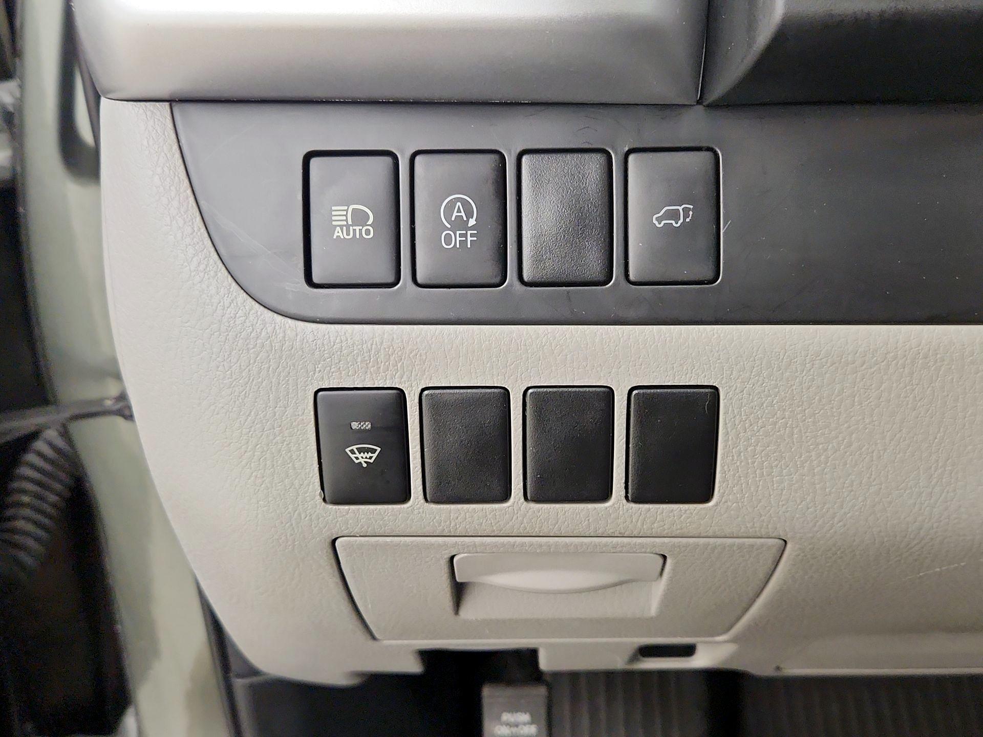 Thumbnail: 2018 Toyota Highlander - 13