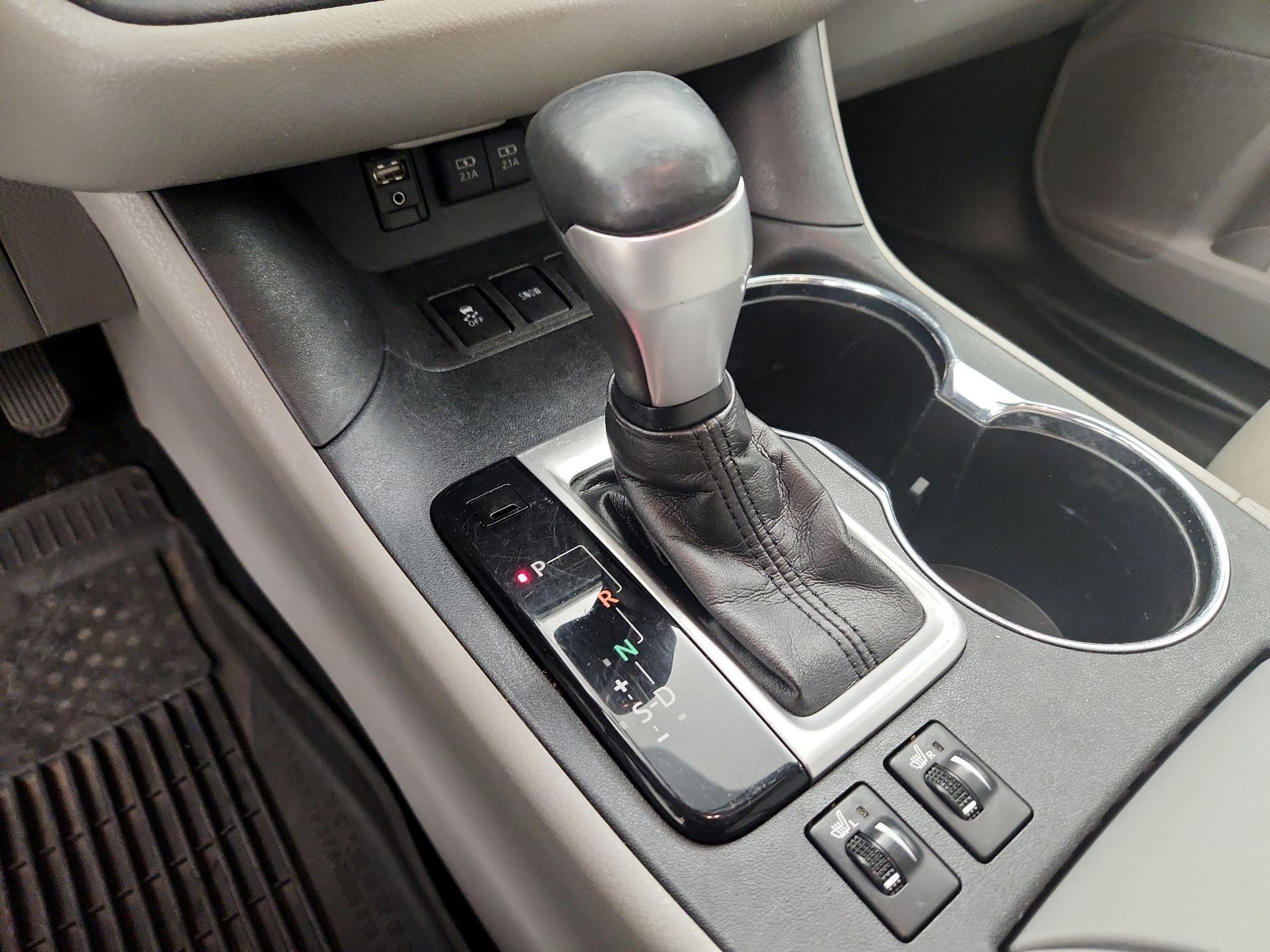 Thumbnail: 2018 Toyota Highlander - 18