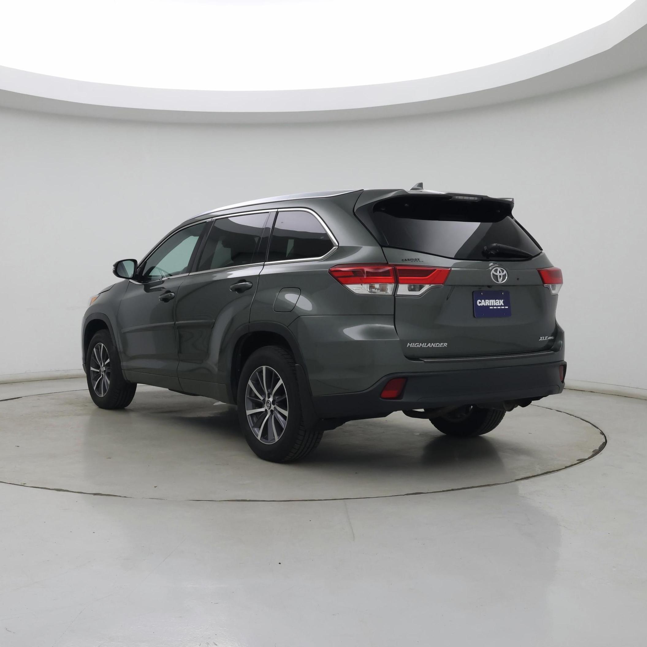 Thumbnail: 2018 Toyota Highlander - 2