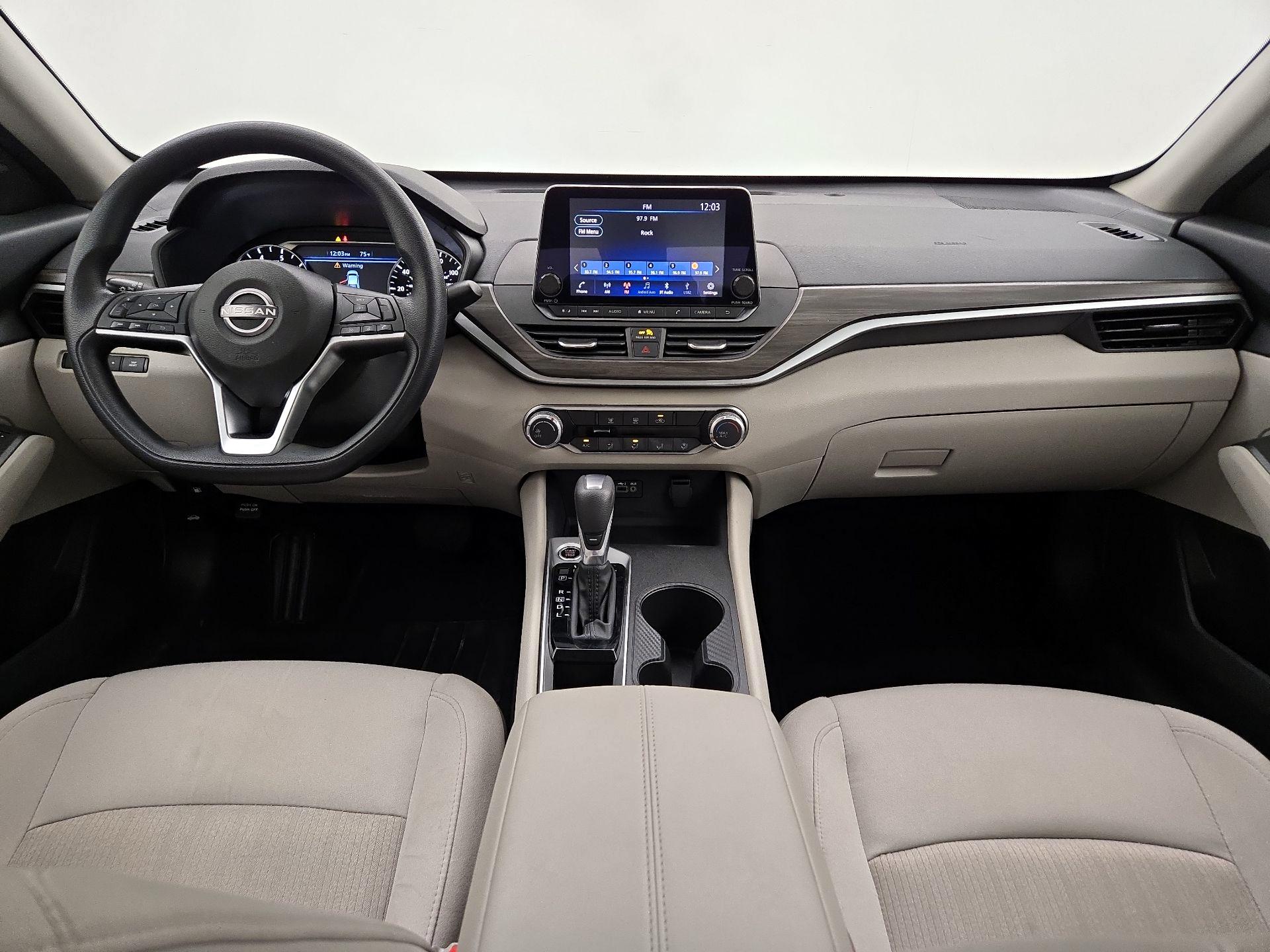 Thumbnail: 2025 Nissan Altima - 9