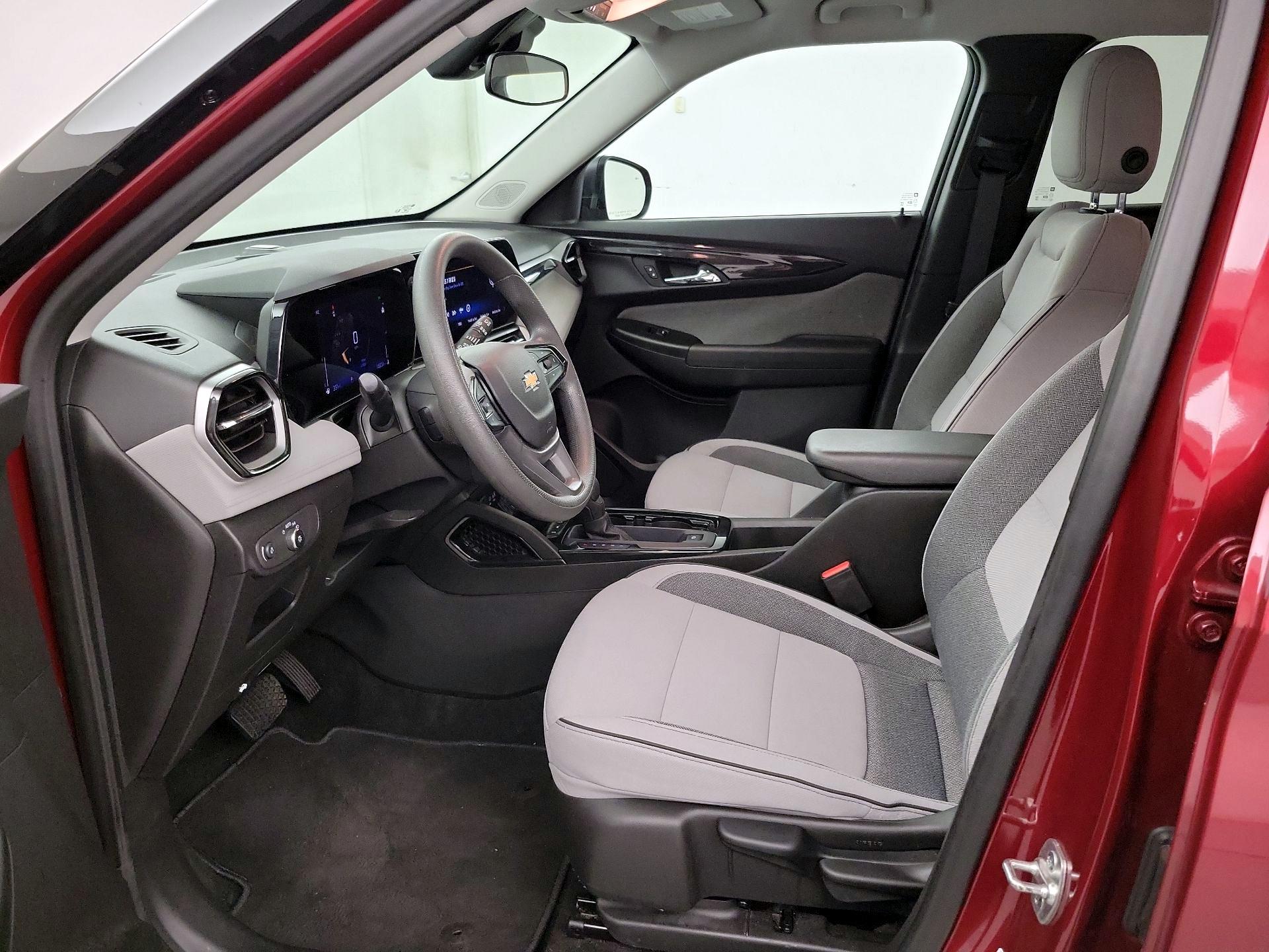 Thumbnail: 2025 Chevrolet TrailBlazer - 11