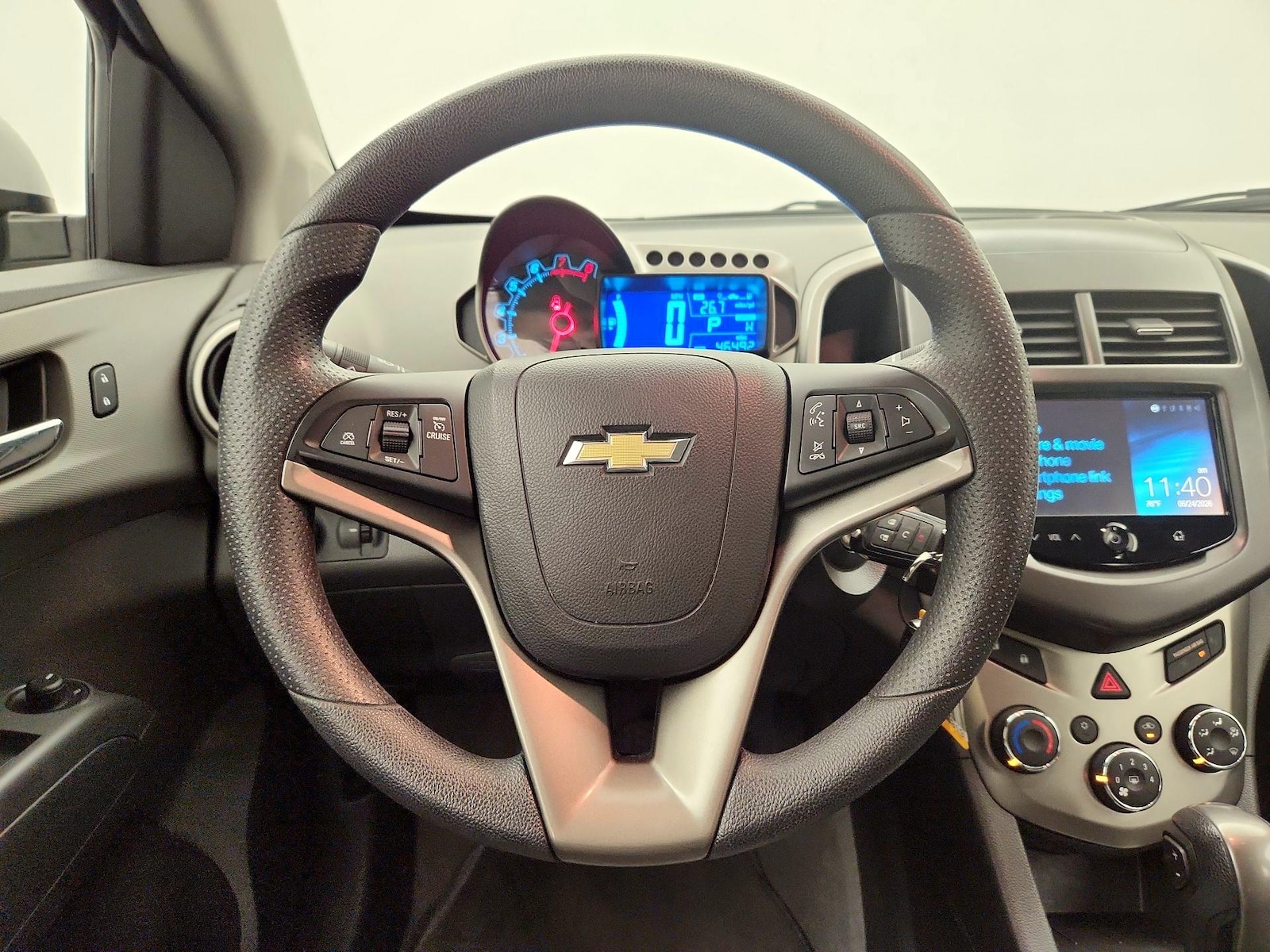 2015 Chevrolet Sonic LT - Photo 11