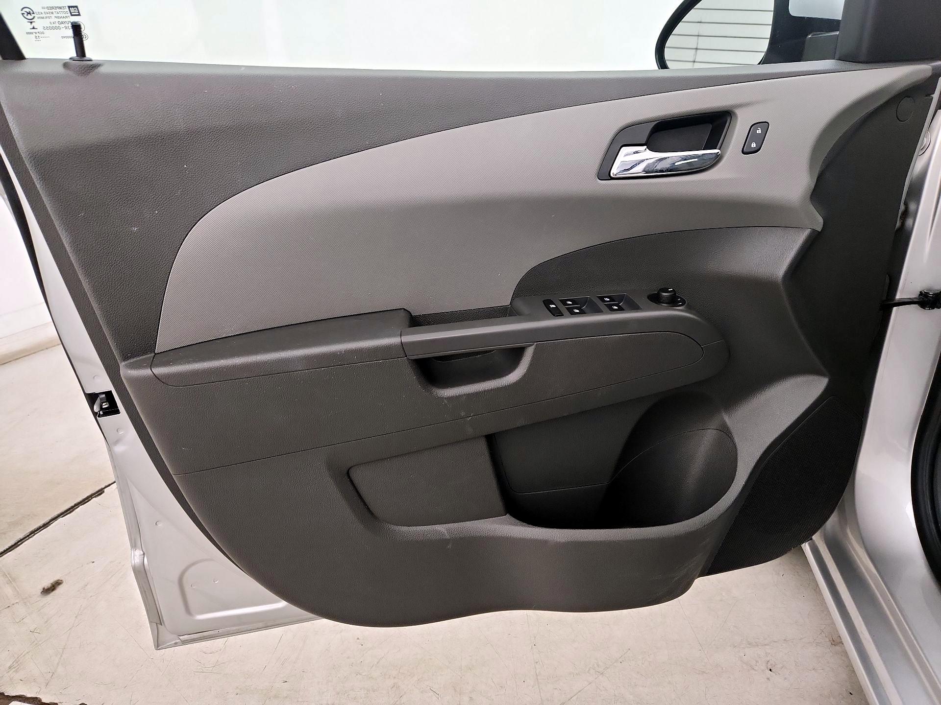 Thumbnail: 2015 Chevrolet Sonic - 12