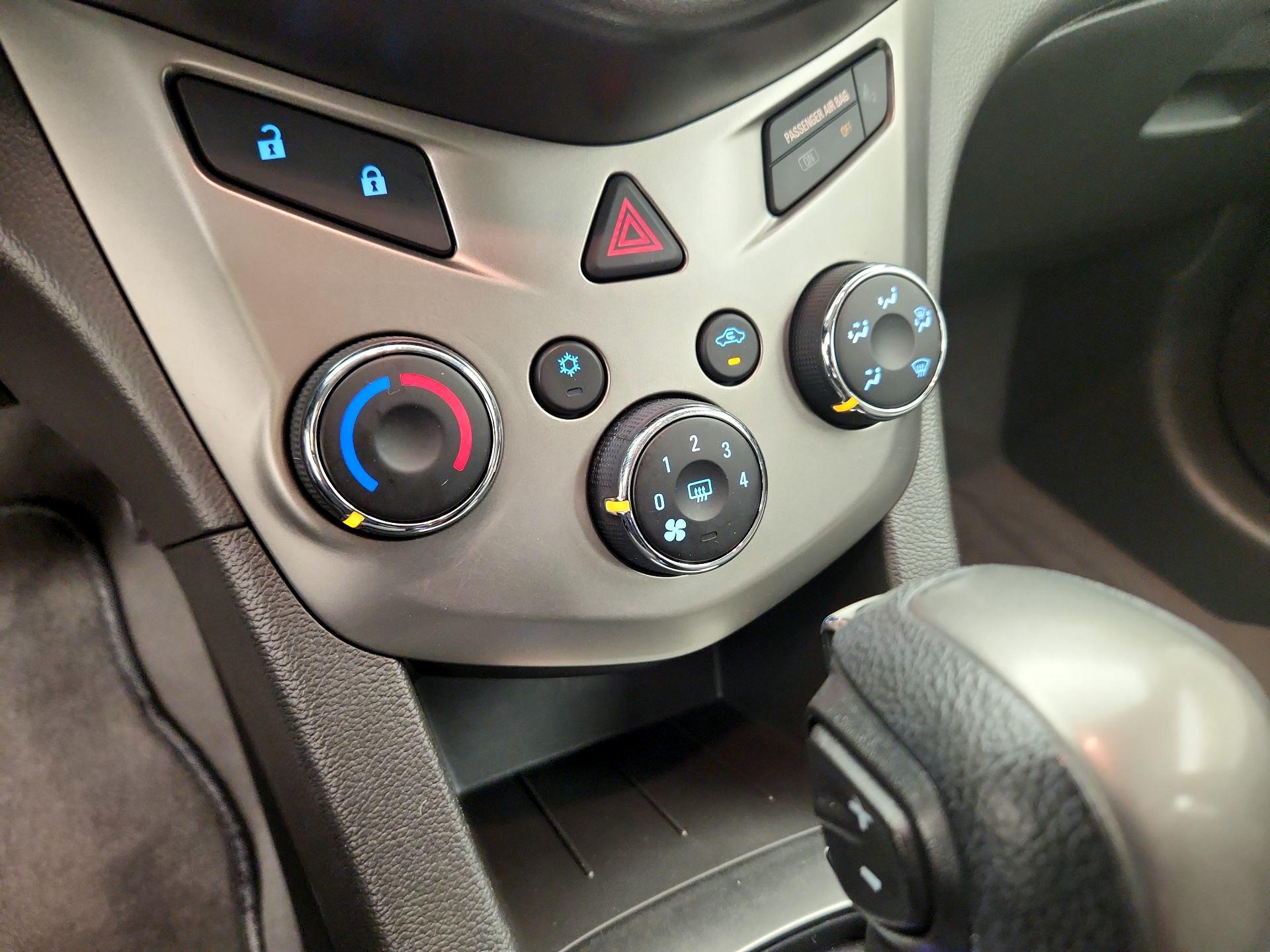 Thumbnail: 2015 Chevrolet Sonic - 16