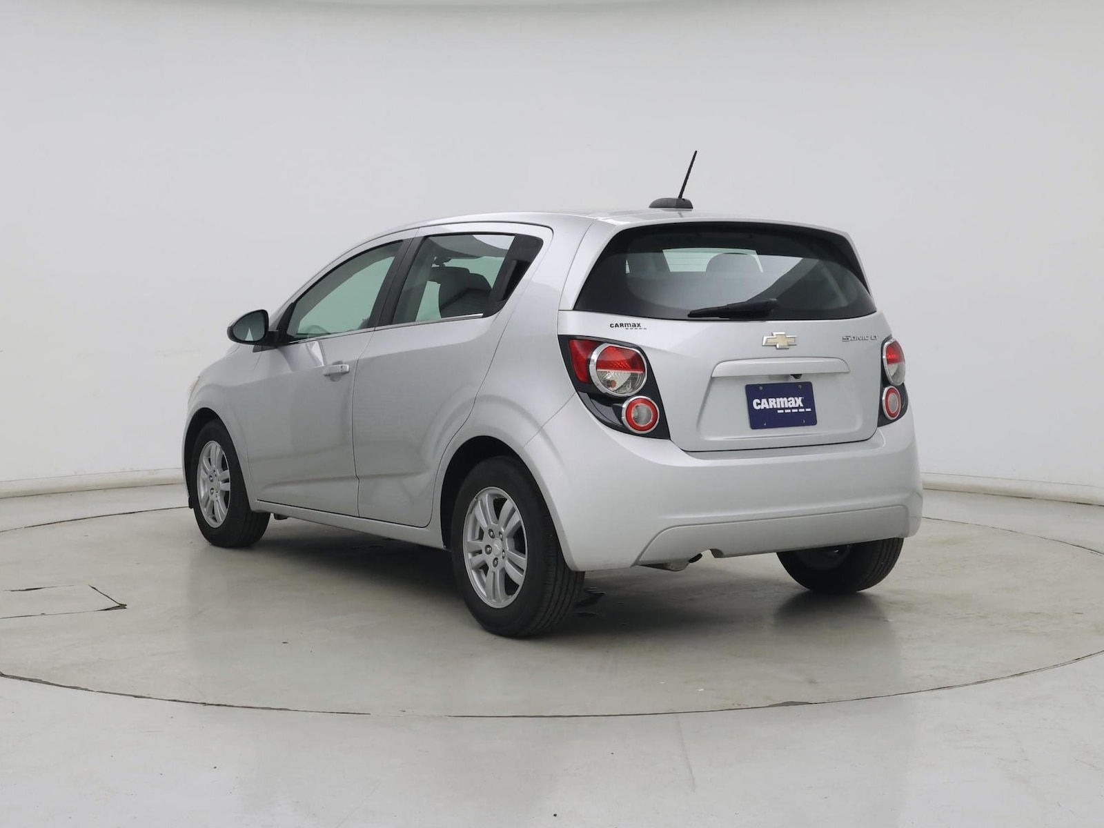 2015 Chevrolet Sonic LT - Photo 3