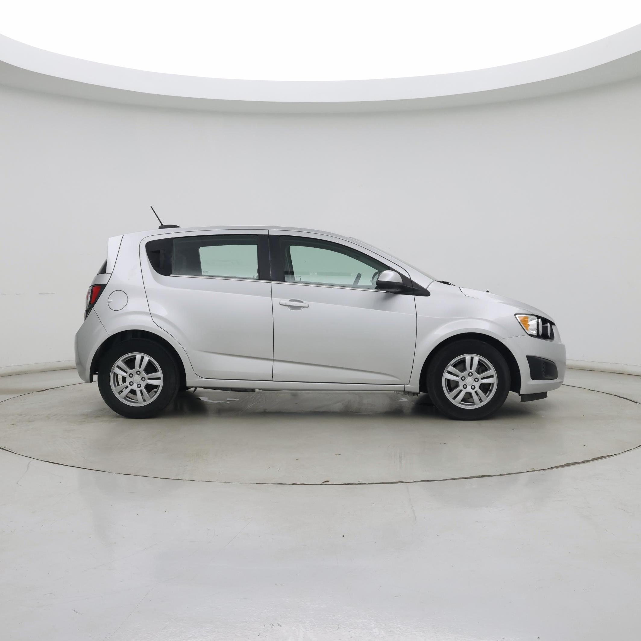 Thumbnail: 2015 Chevrolet Sonic - 7