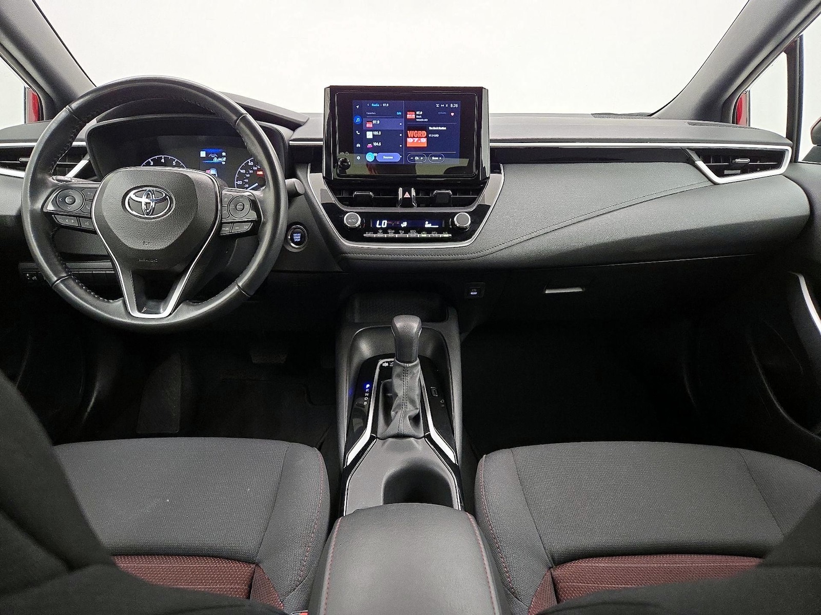 2025 Toyota Corolla SE - Photo 10