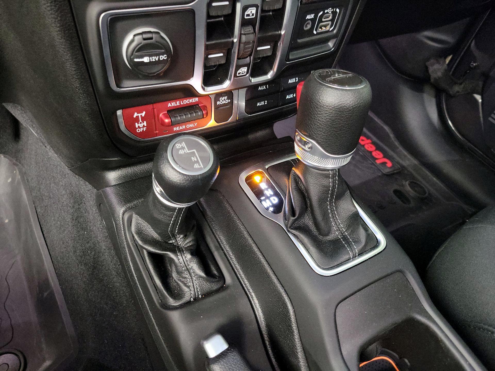 Thumbnail: 2025 Jeep Gladiator - 18