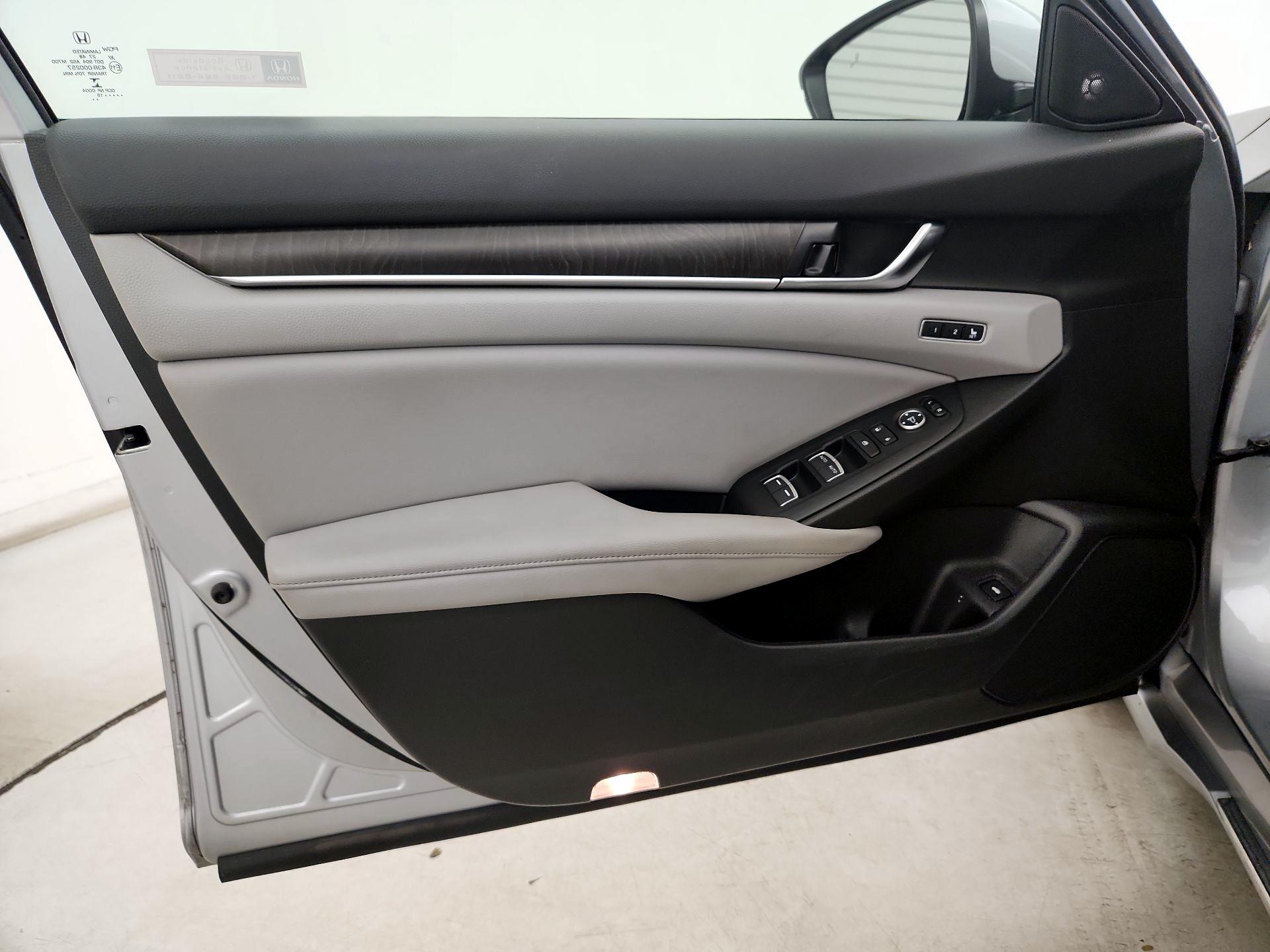 Thumbnail: 2018 Honda Accord - 12