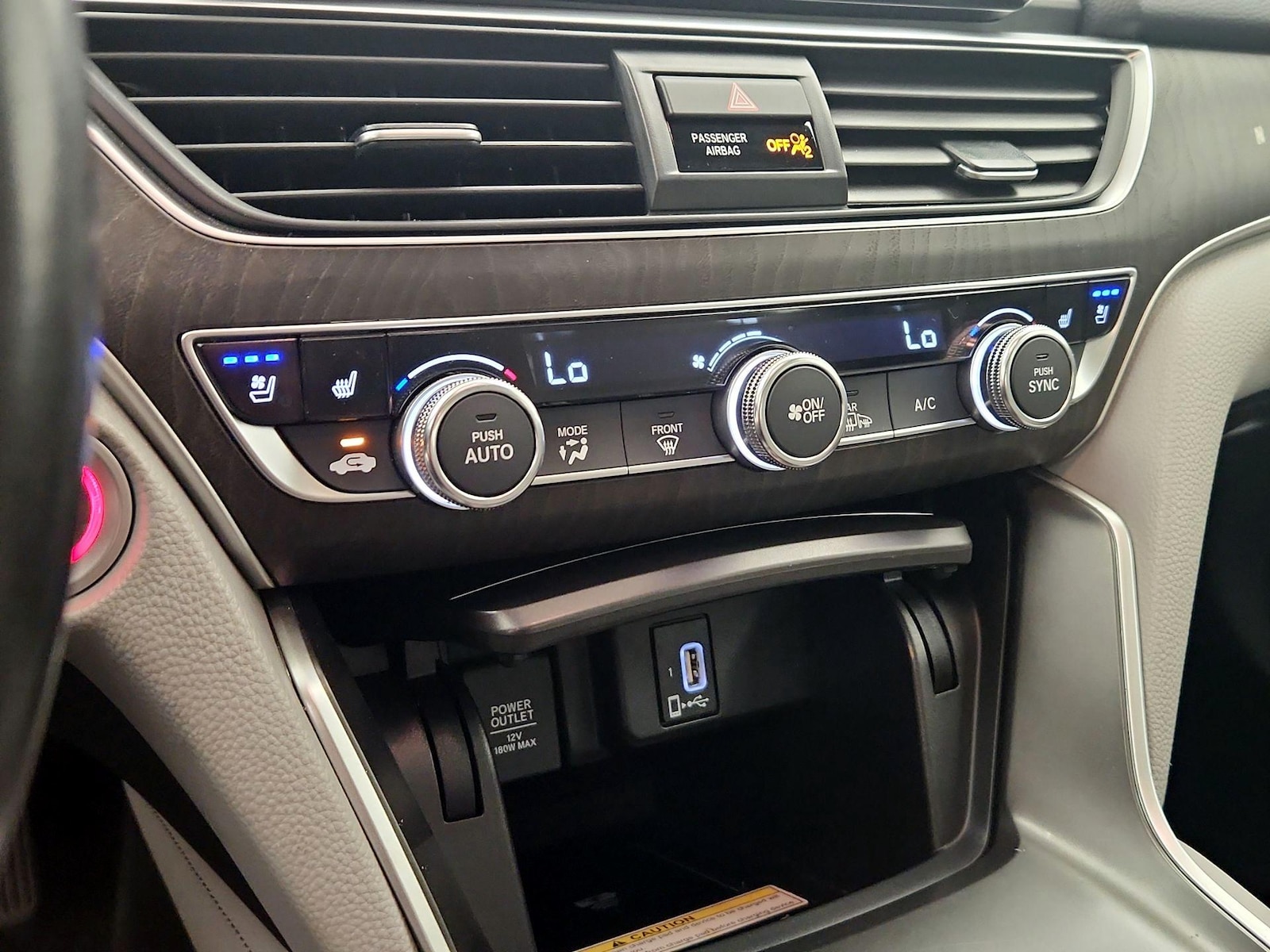 2018 Honda Accord Touring - Photo 18