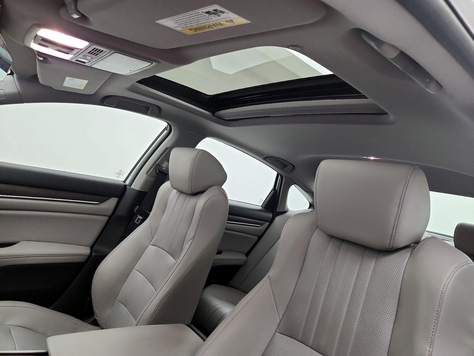 2018 Honda Accord Touring - Photo 21