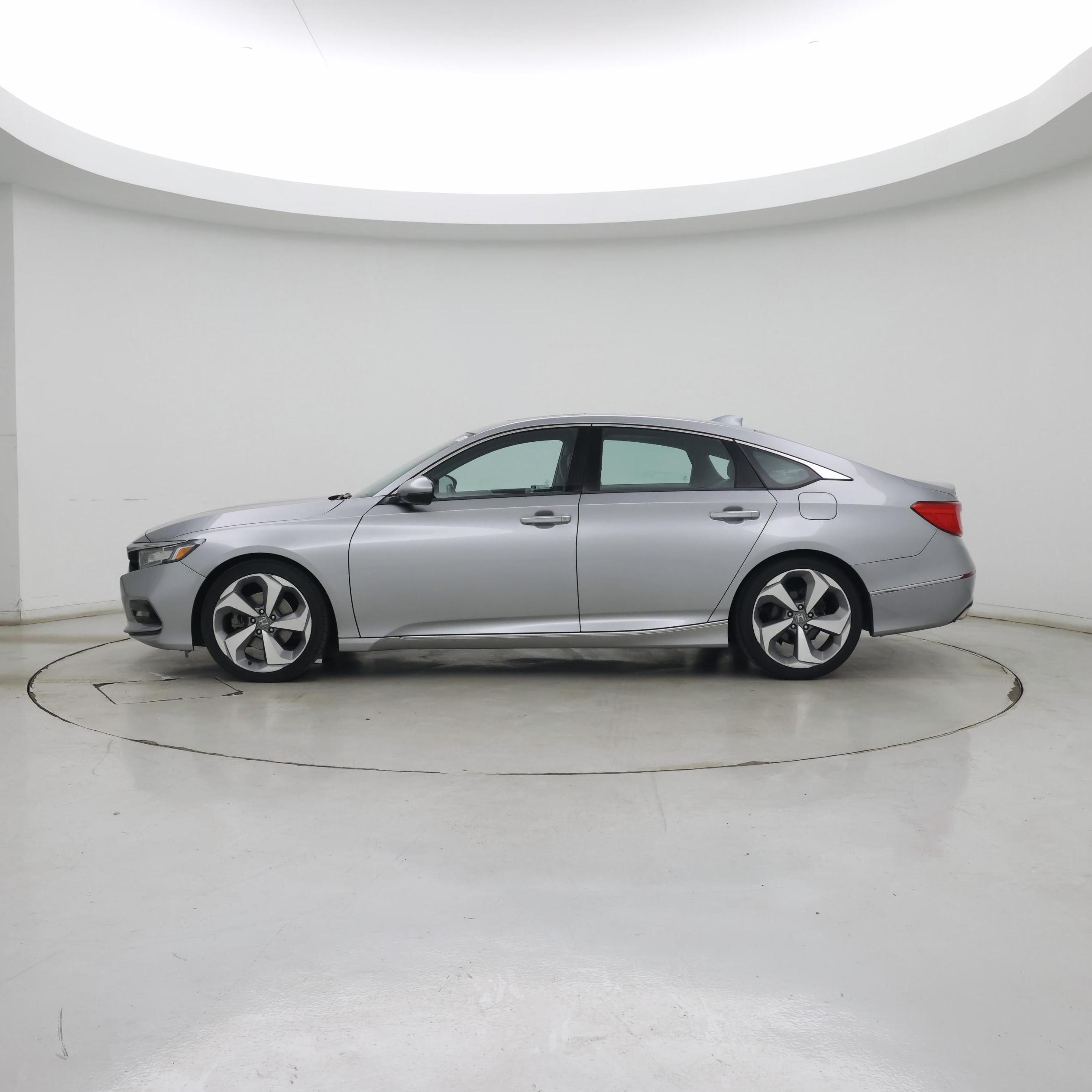 Thumbnail: 2018 Honda Accord - 3