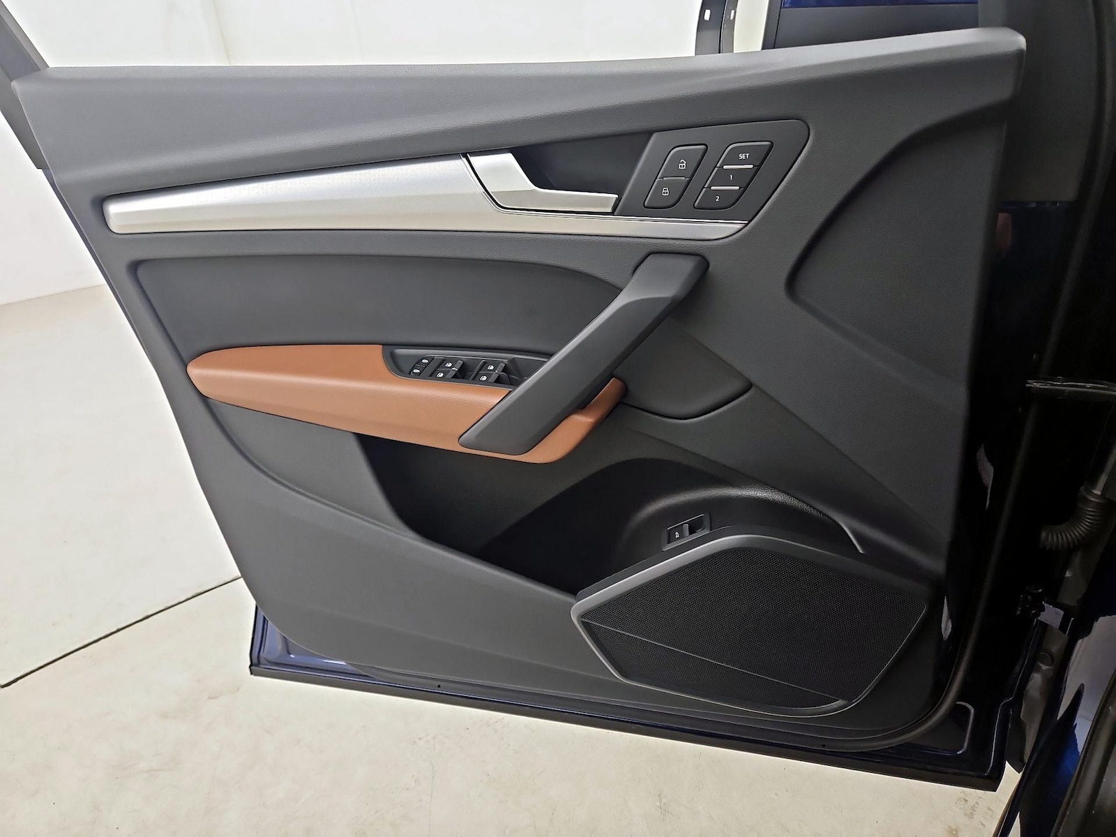 2025 Audi Q5 Premium - Photo 13