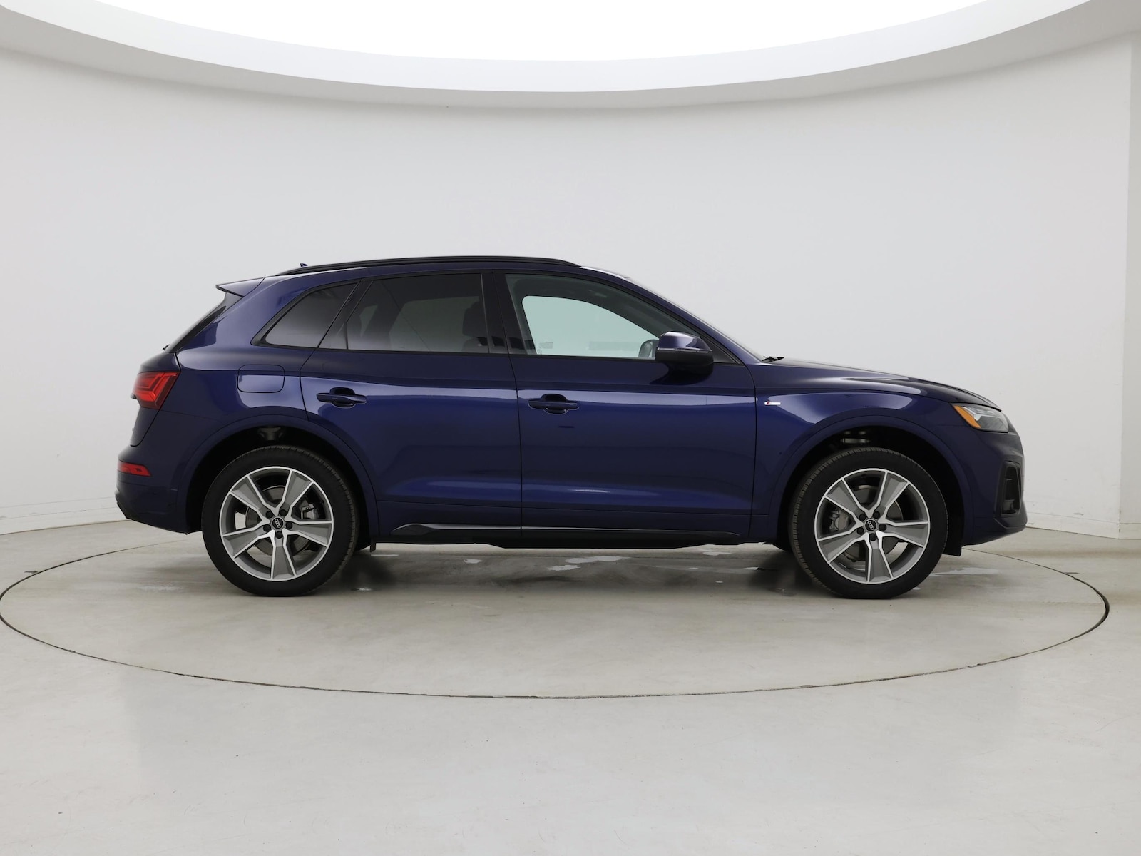 2025 Audi Q5 Premium - Photo 8