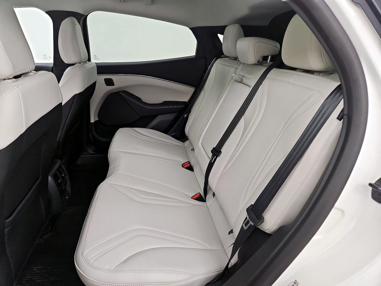 2023 Ford Mustang Mach-E Premium AWD - Photo 22