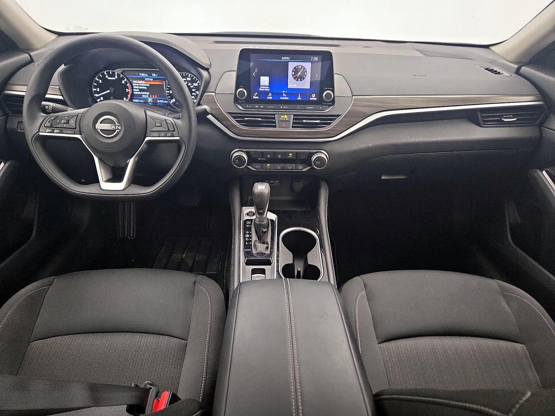 Thumbnail: 2023 Nissan Altima - 9