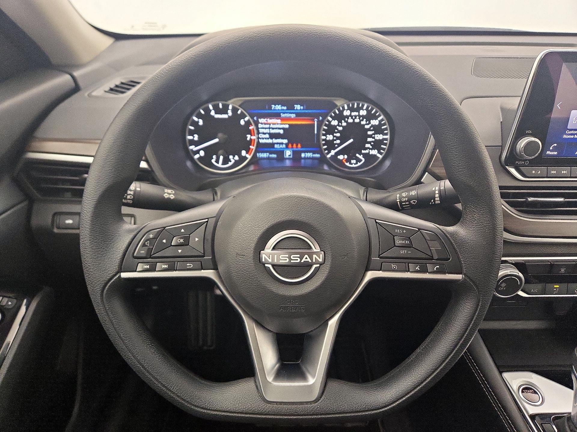 Thumbnail: 2023 Nissan Altima - 10