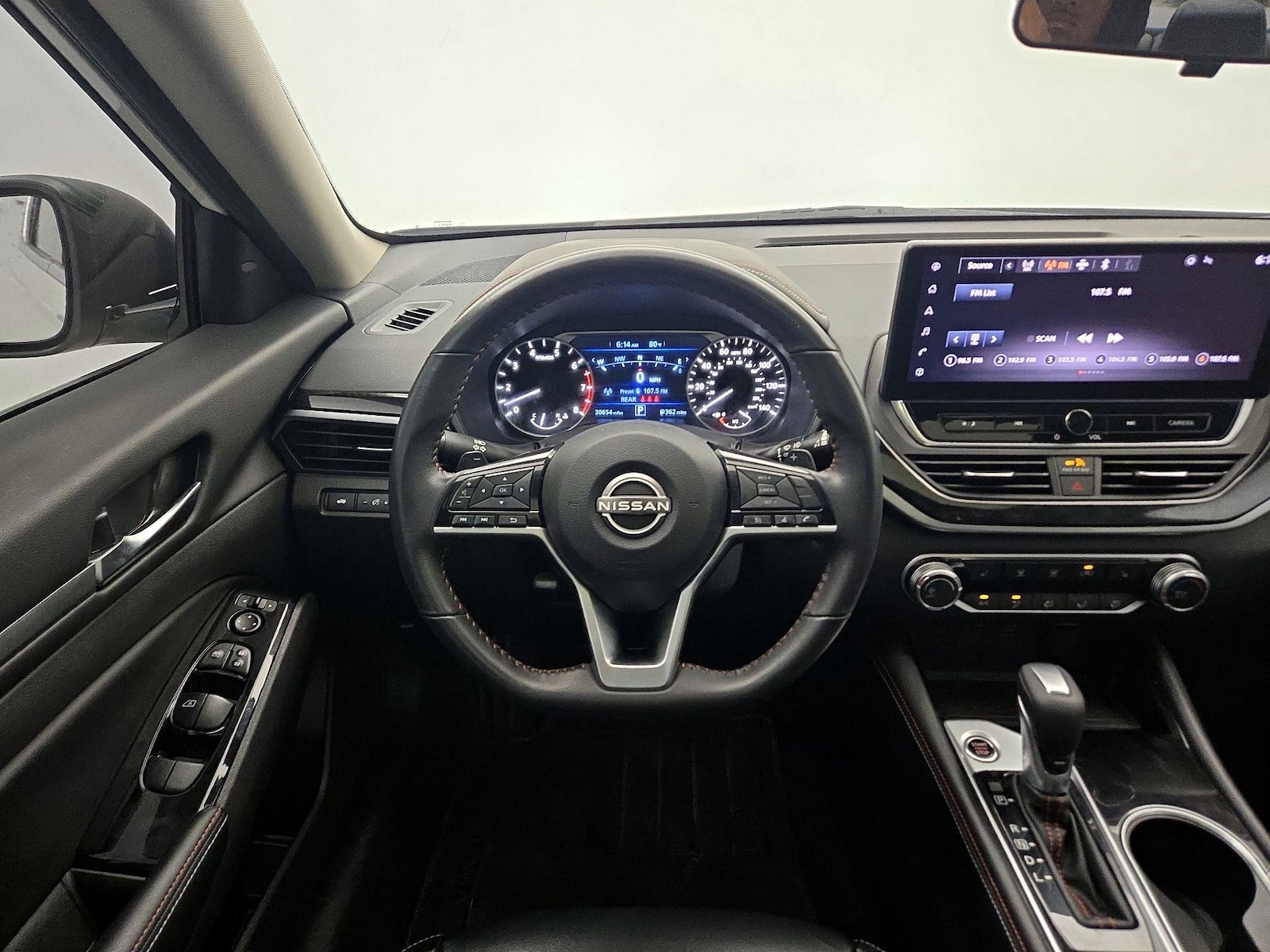 2024 Nissan Altima SR - Photo 11