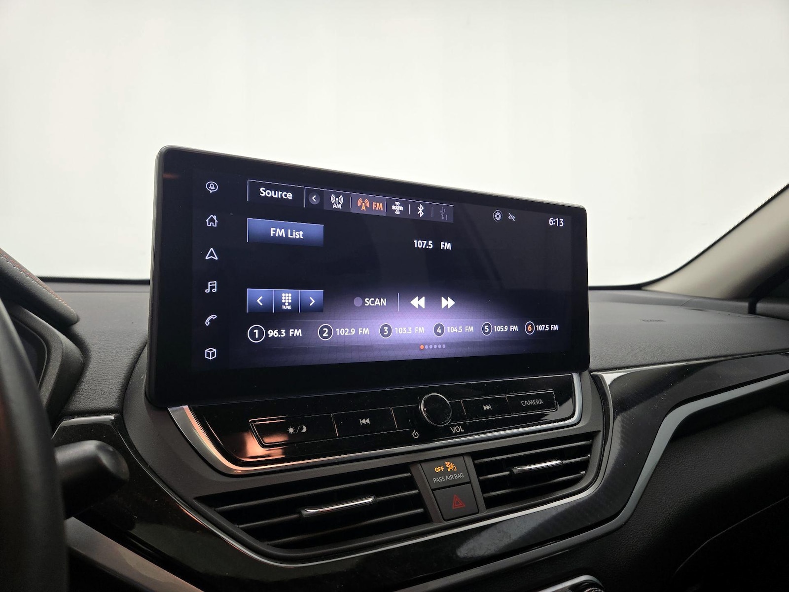 2024 Nissan Altima SR - Photo 16