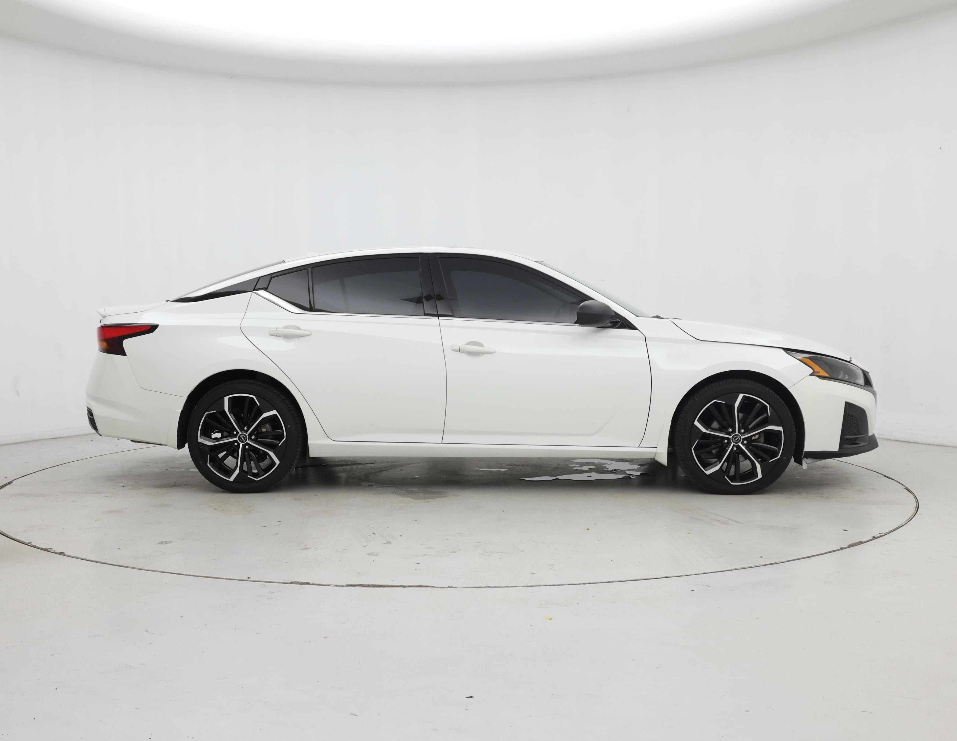 Thumbnail: 2024 Nissan Altima - 7