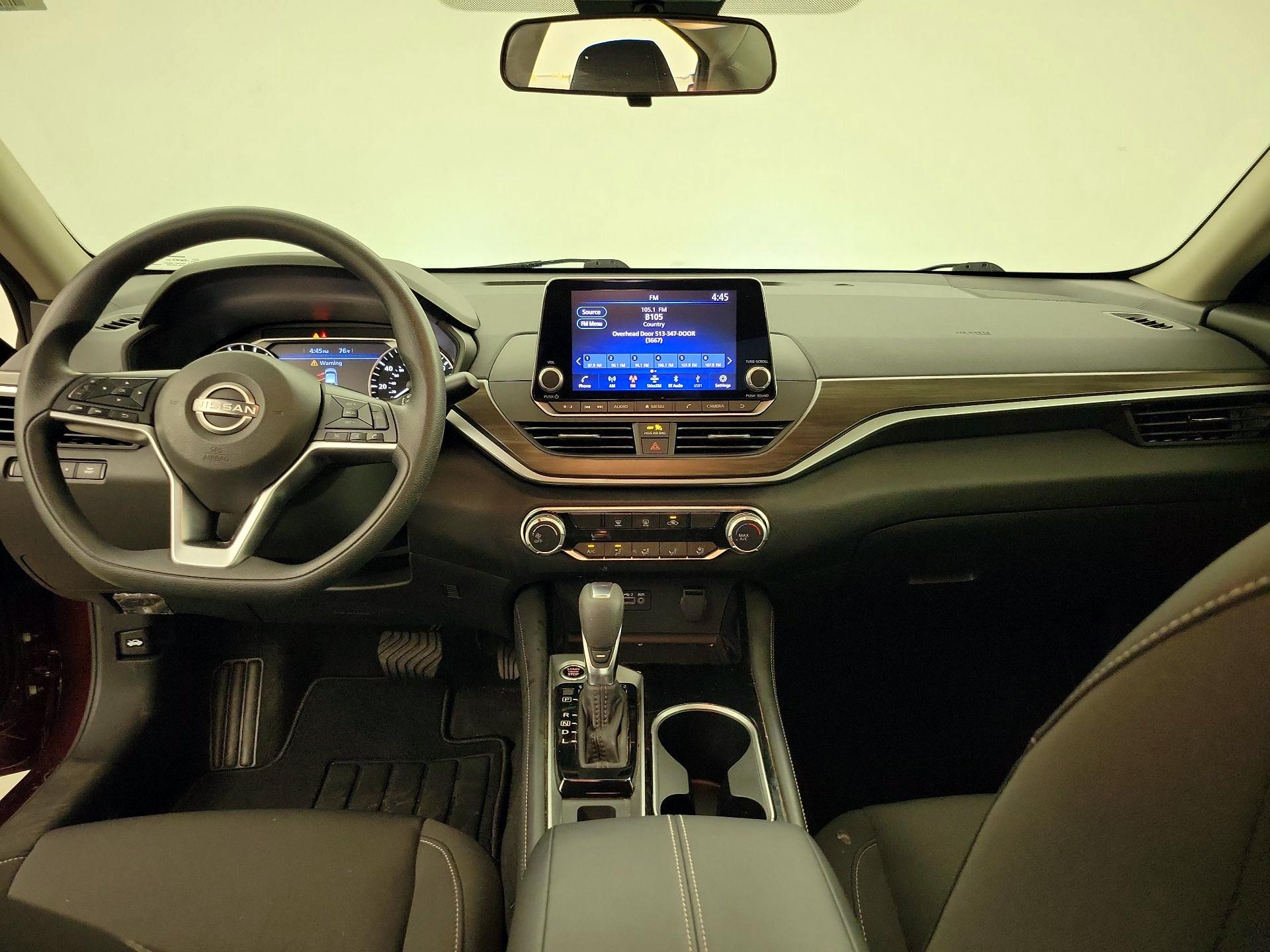 Thumbnail: 2023 Nissan Altima - 9