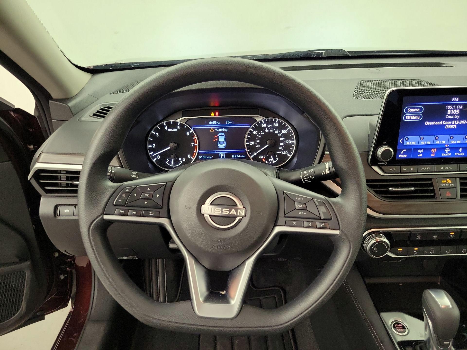 Thumbnail: 2023 Nissan Altima - 10