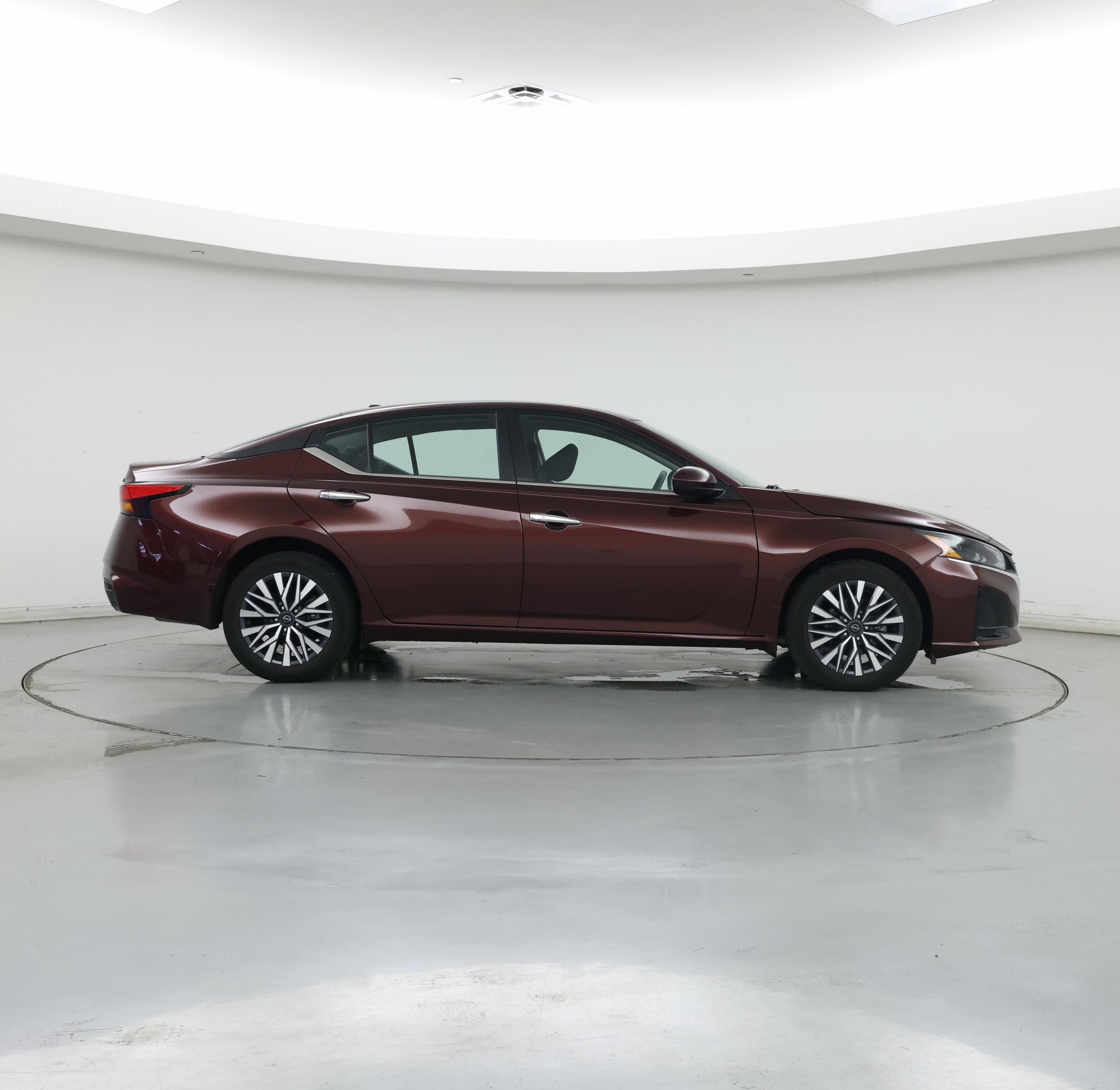 Thumbnail: 2023 Nissan Altima - 7