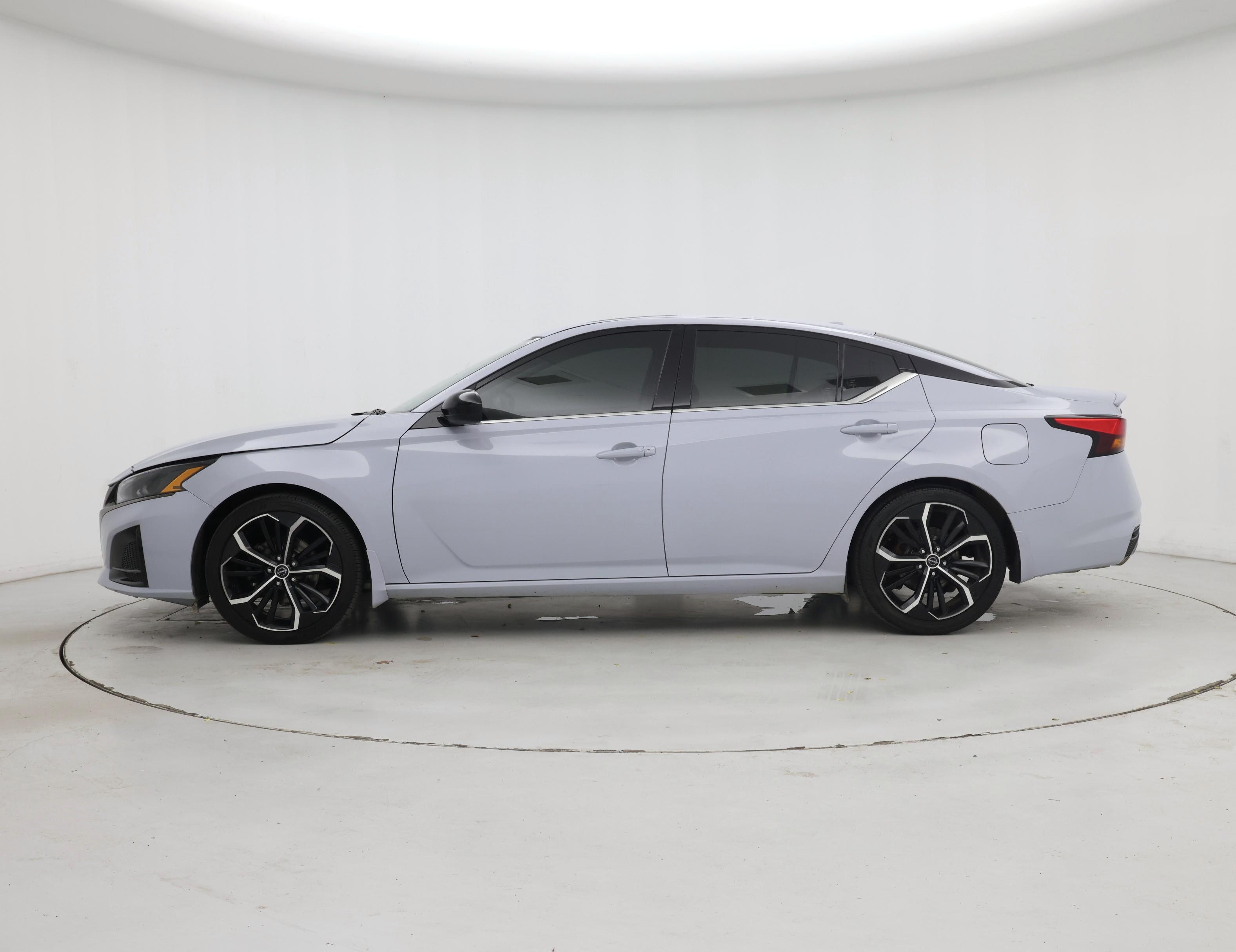 Thumbnail: 2023 Nissan Altima - 3
