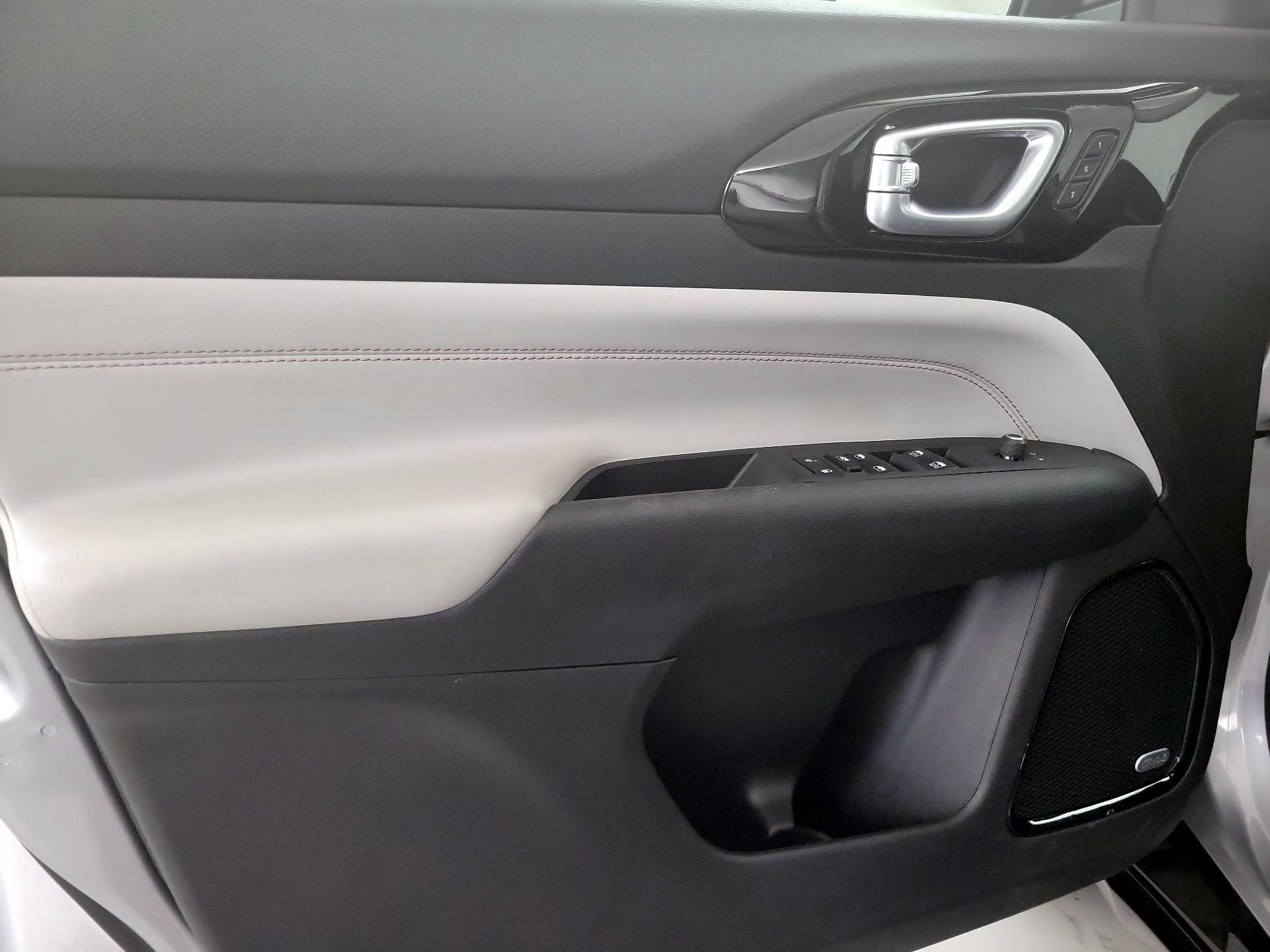 Thumbnail: 2022 Jeep Compass - 12