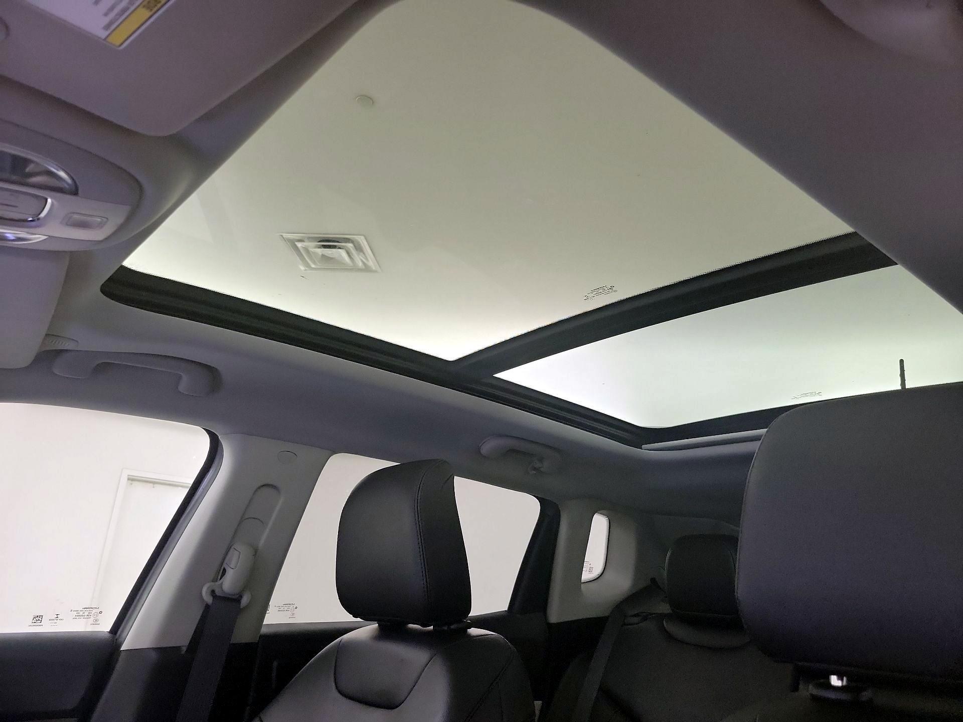 Thumbnail: 2022 Jeep Compass - 20