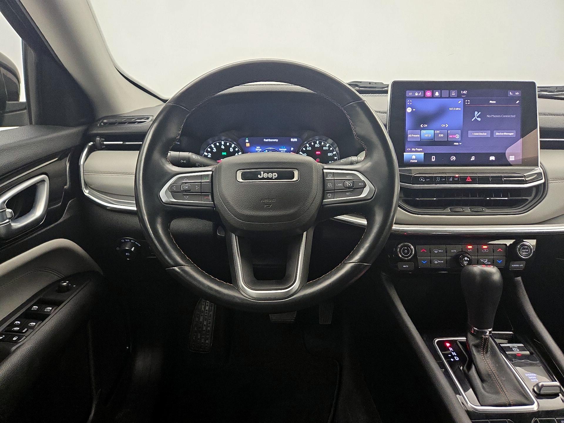 Thumbnail: 2022 Jeep Compass - 10