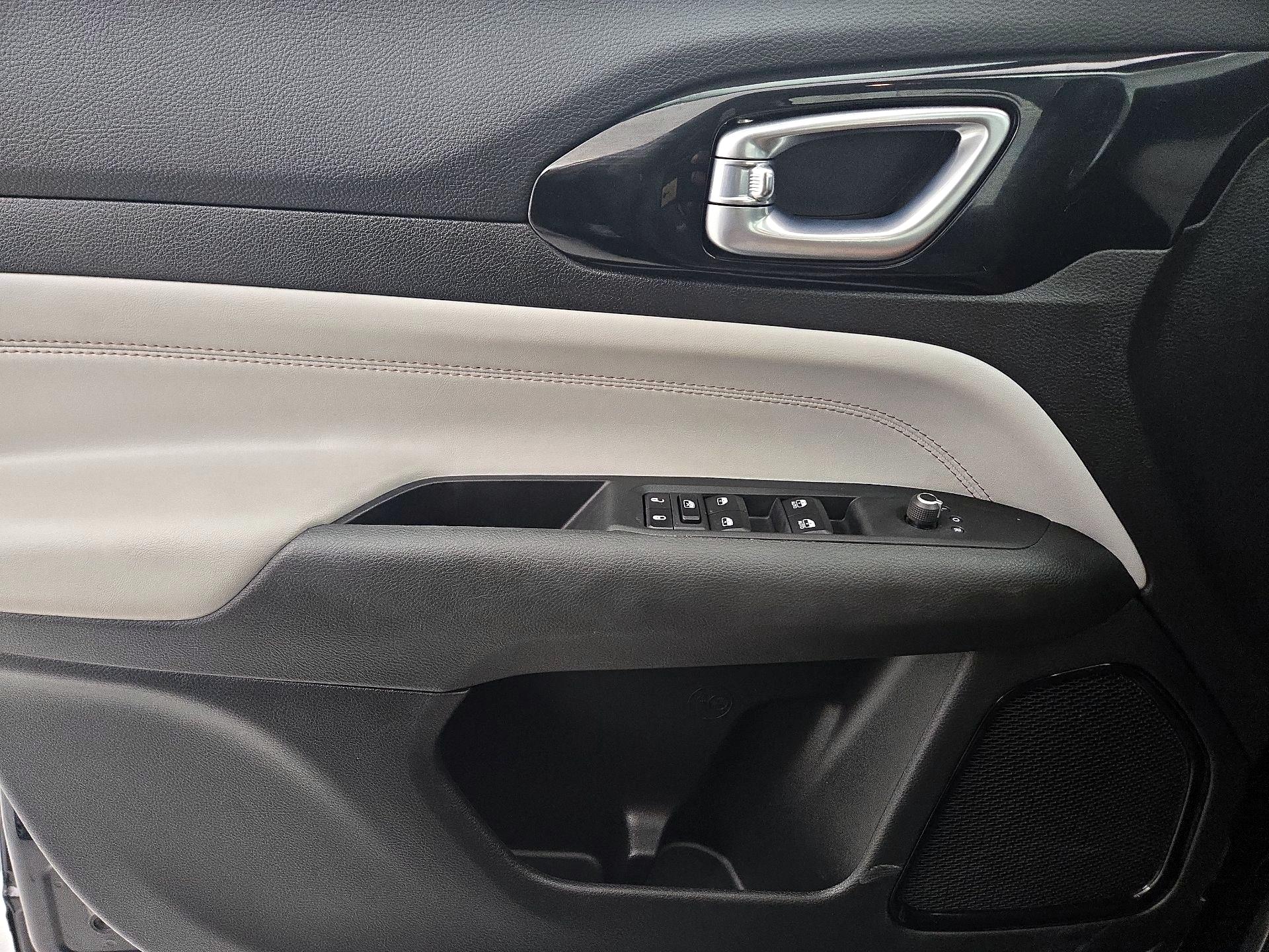 Thumbnail: 2022 Jeep Compass - 12