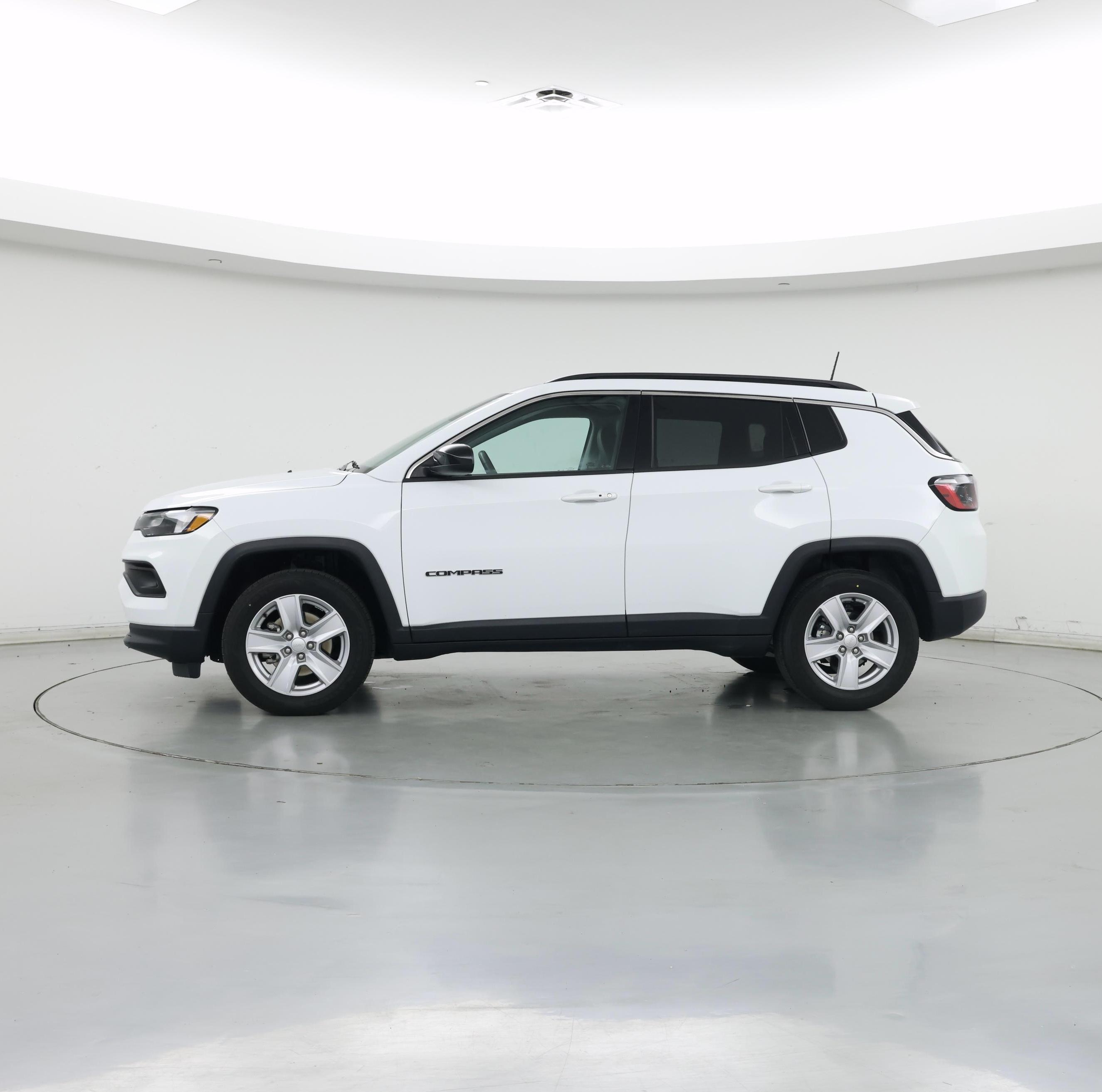 Thumbnail: 2022 Jeep Compass - 3