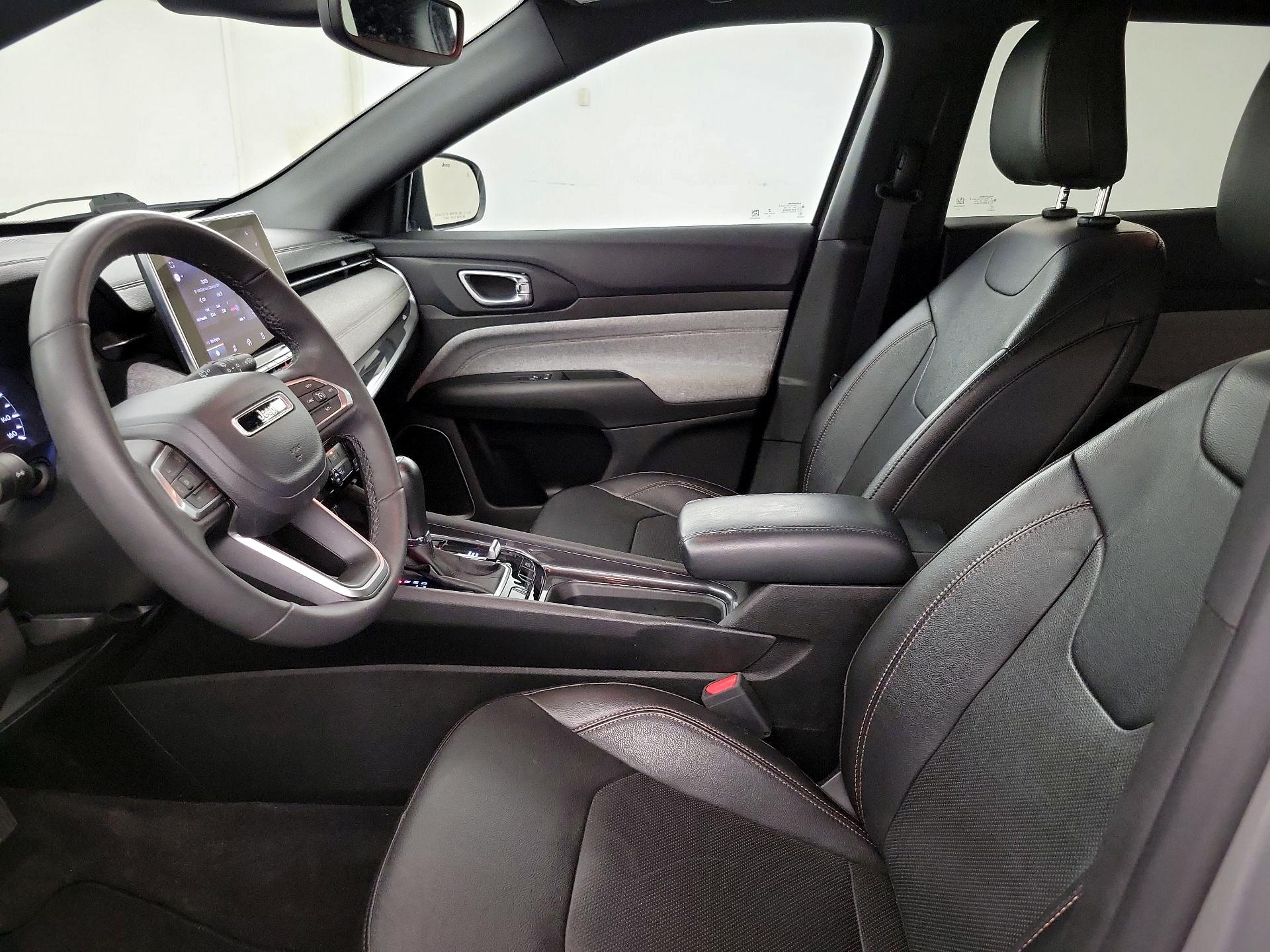 Thumbnail: 2023 Jeep Compass - 11